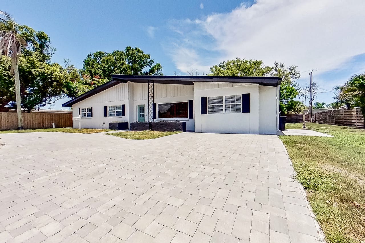 The Tuttle House 4 BD Sarasota, FL Vacation Rental Vacasa