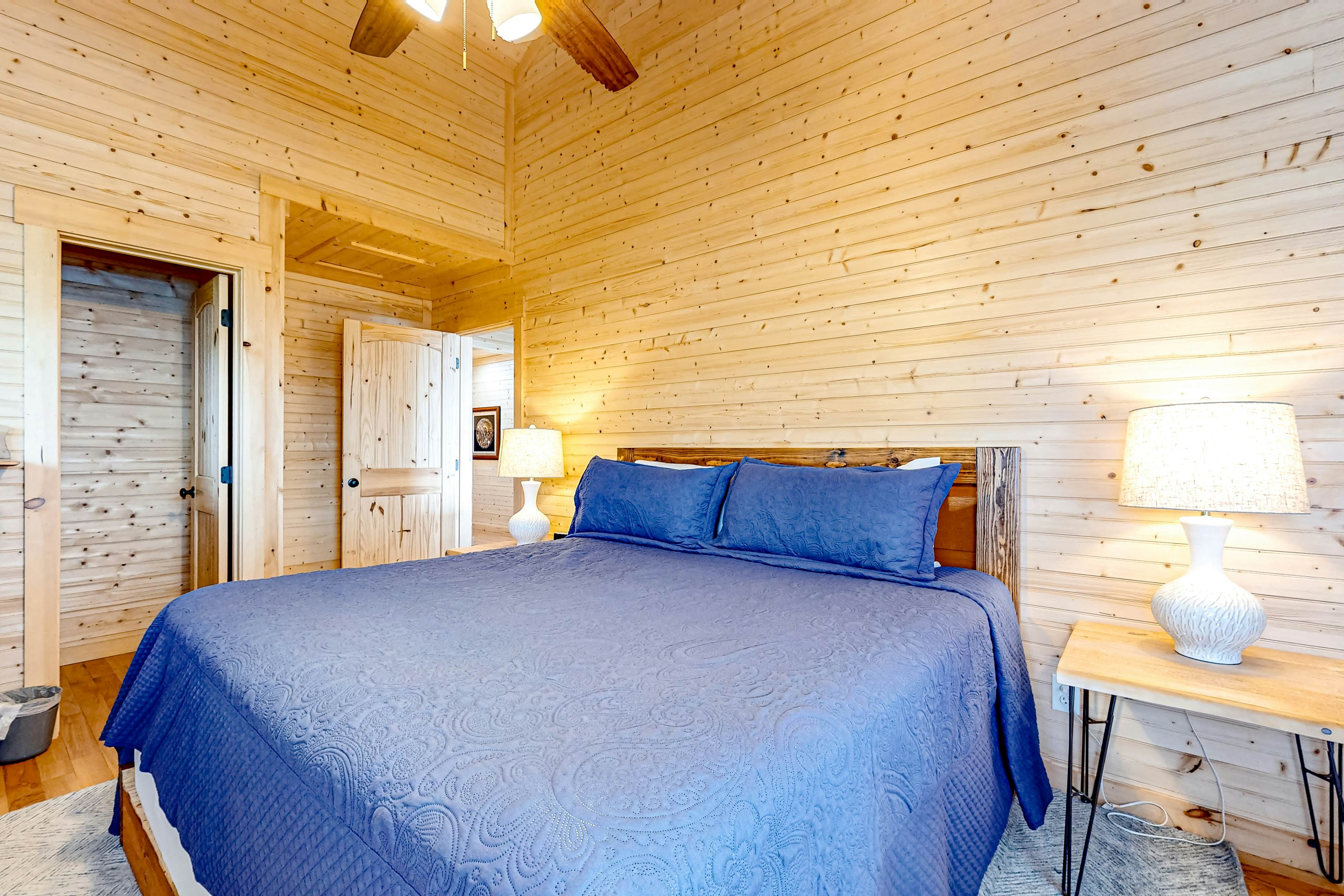 Skyview Lake Retreat