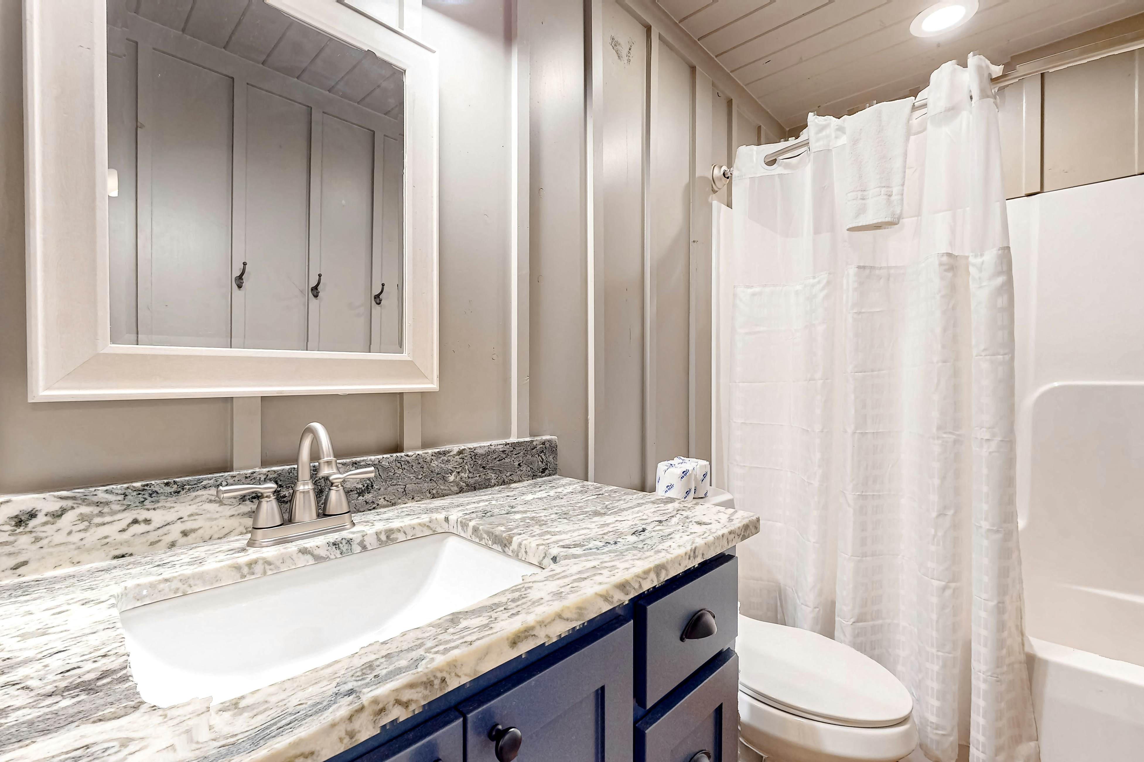 Skyview Lake Retreat