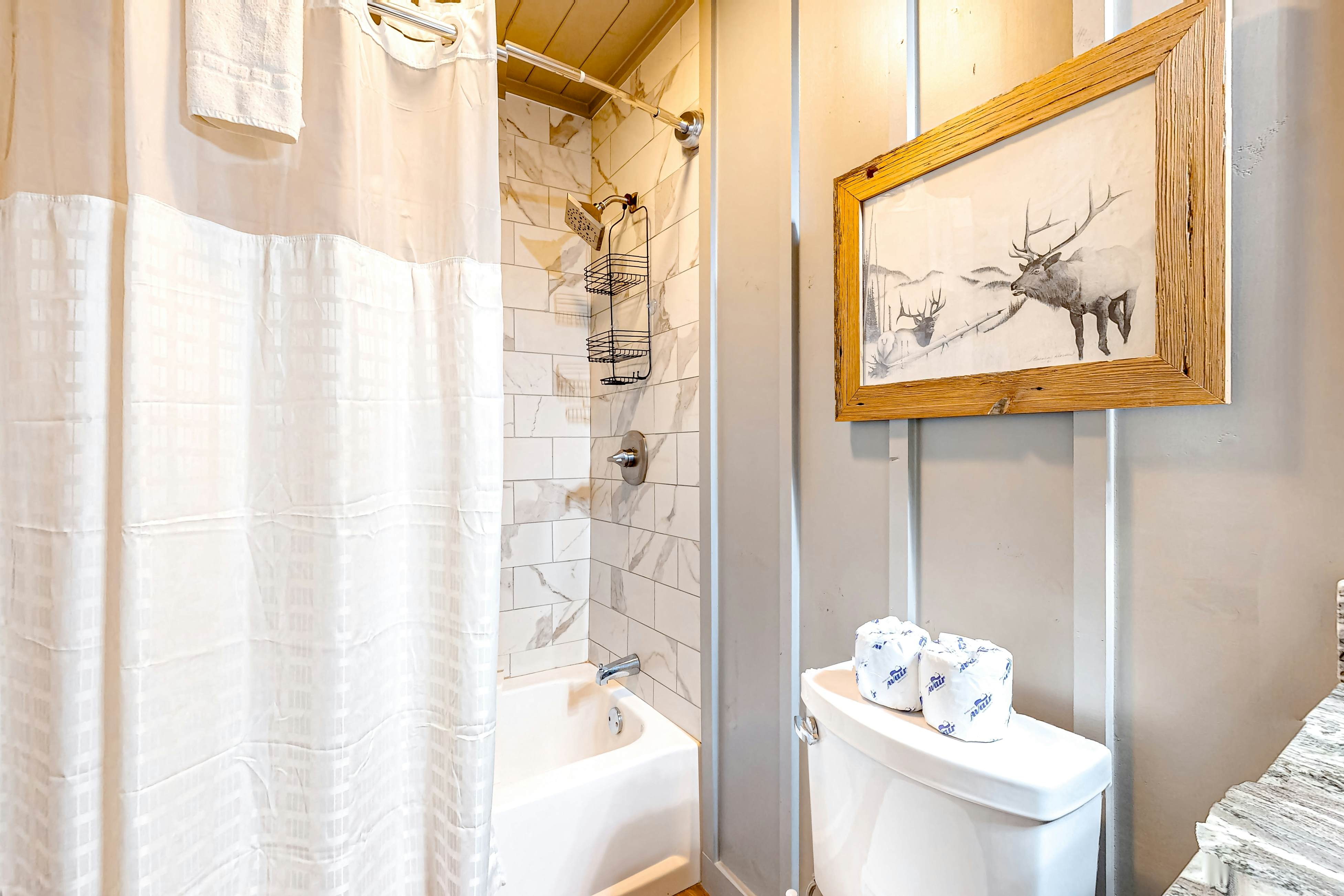 Skyview Lake Retreat