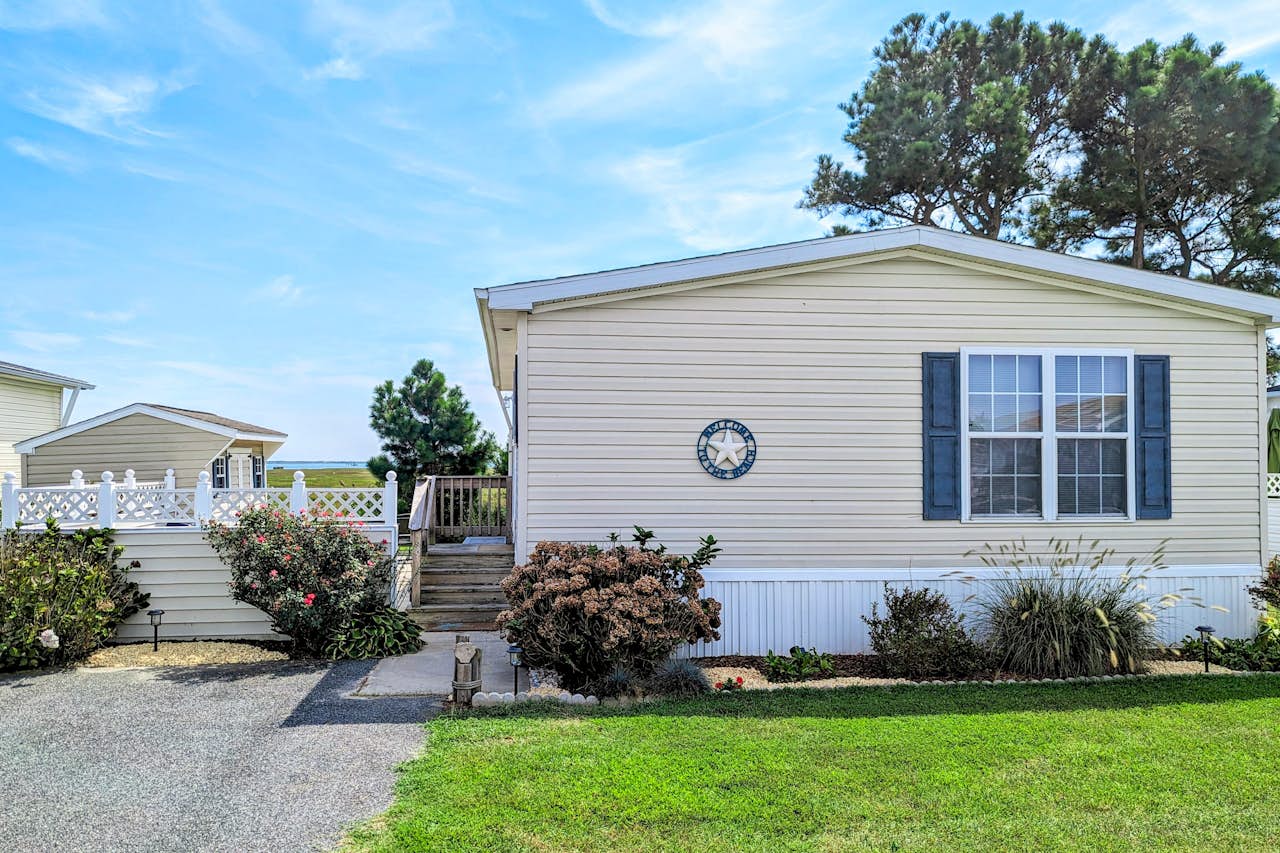 Assateague Pointe Bay View Beauty 2 BD Berlin, MD Vacation Rental Vacasa