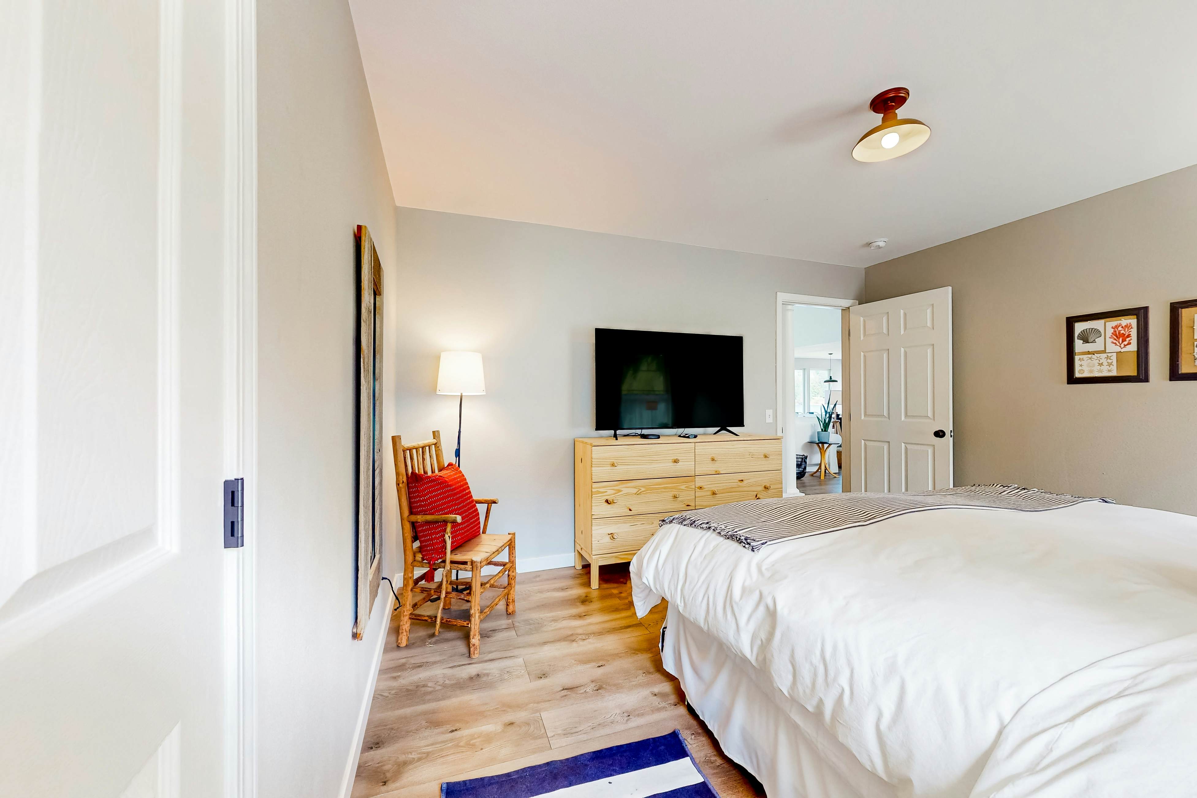 WatersEdge Beach House