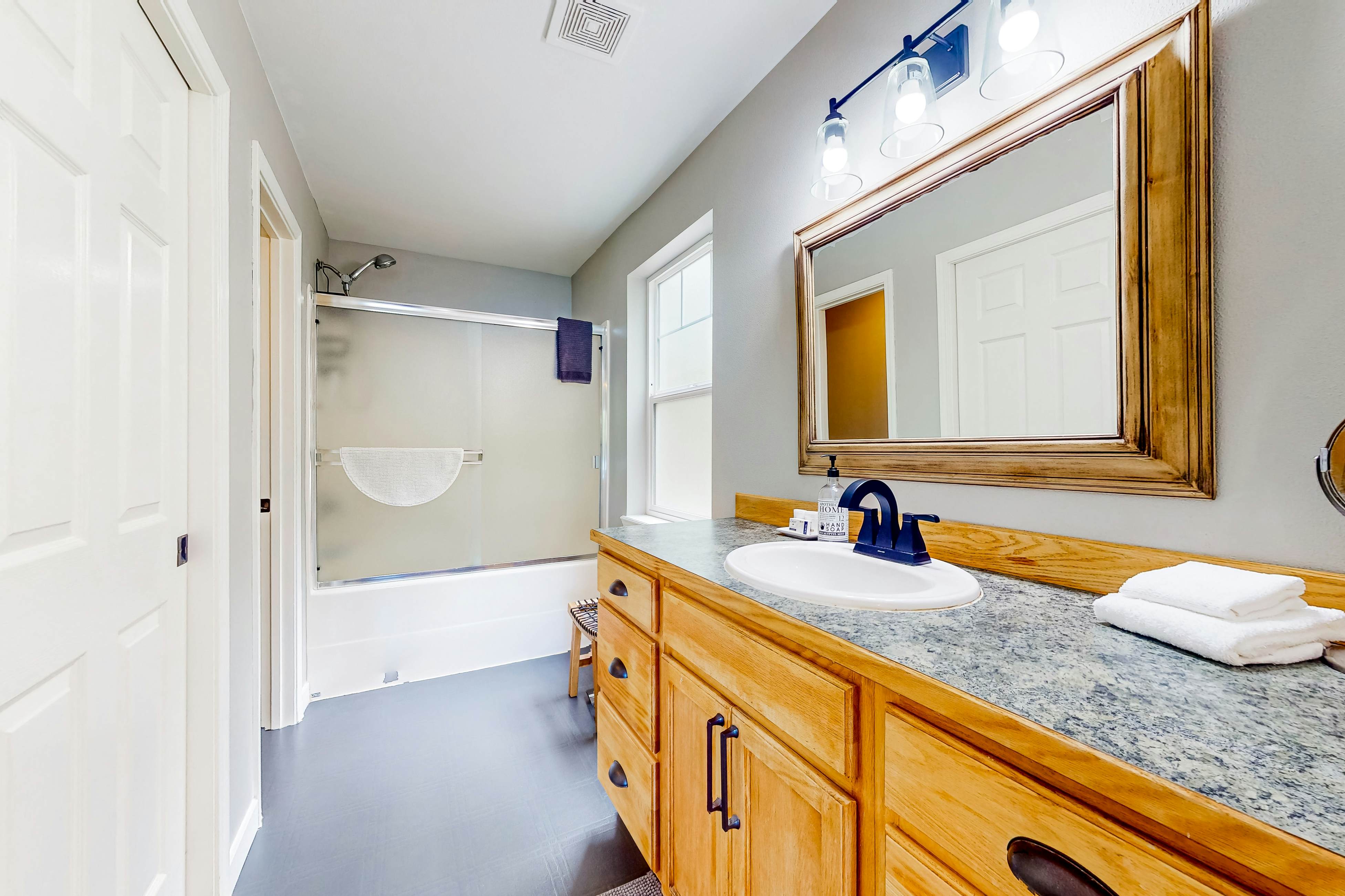 WatersEdge Beach House