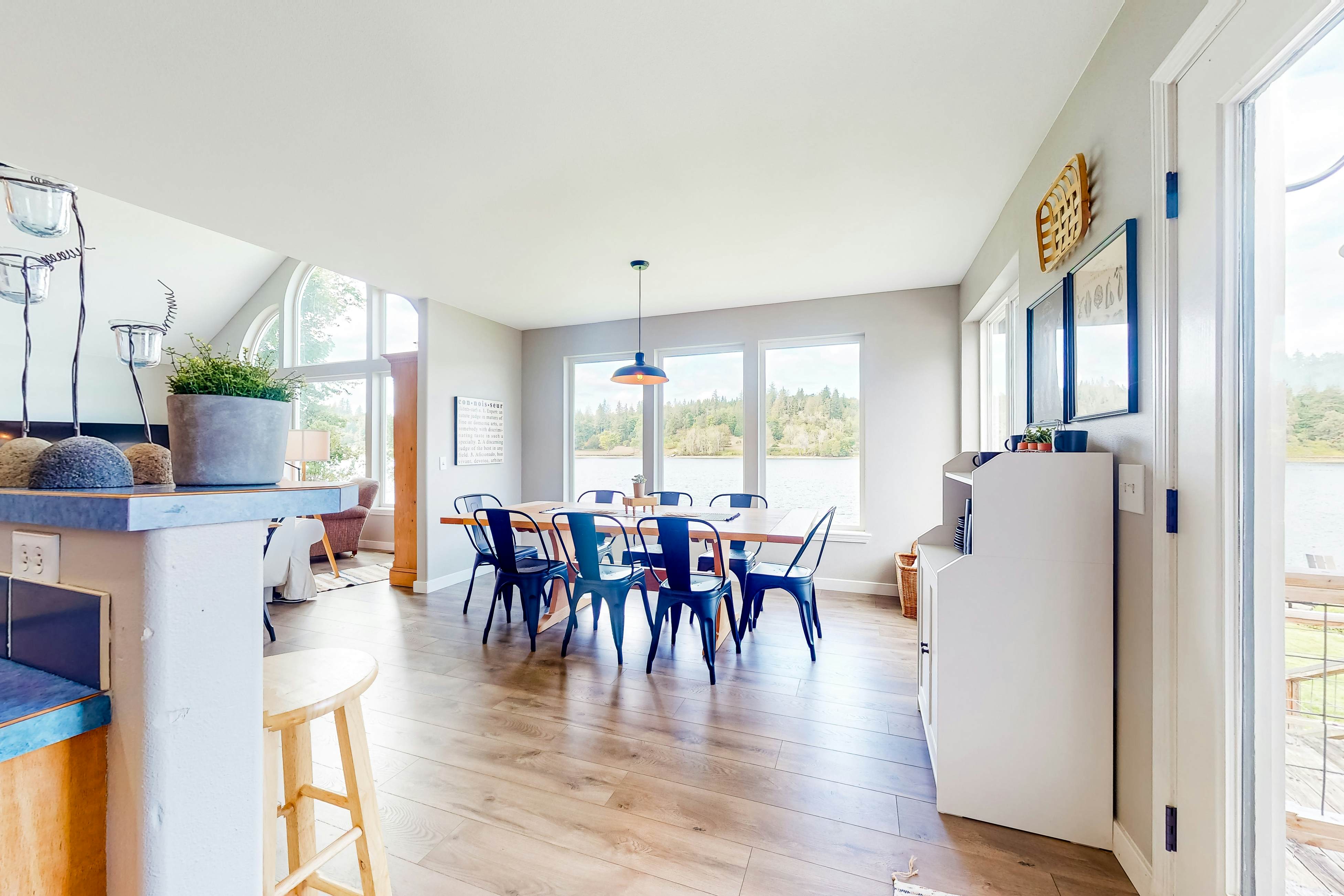 WatersEdge Beach House