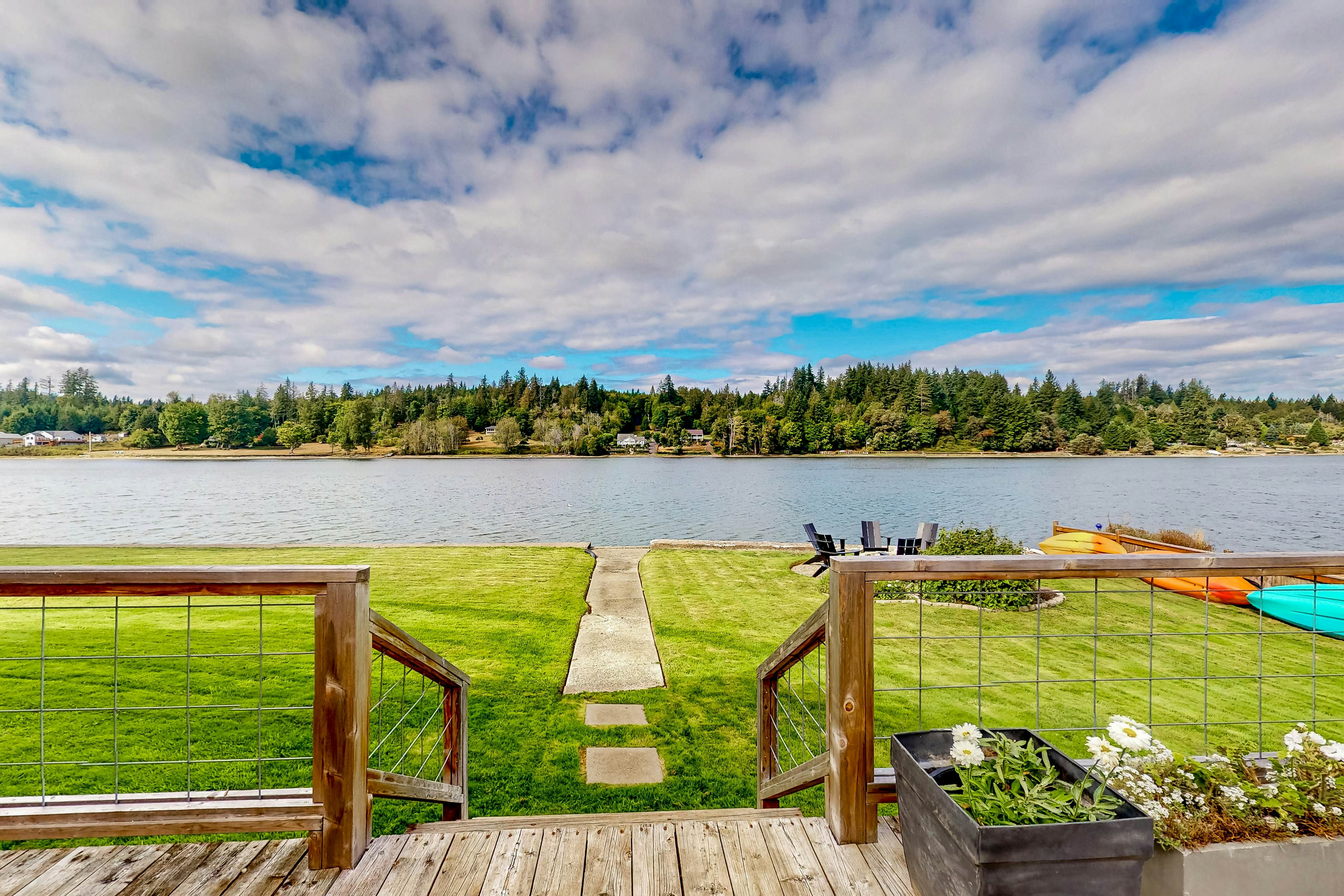 WatersEdge Beach House