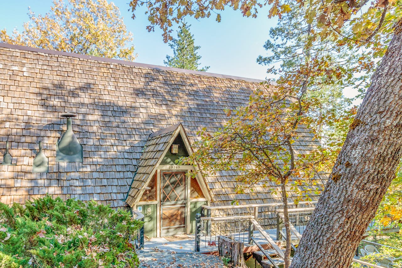 Alford Family Lodge 2 BD Bass Lake, CA Vacation Rental Vacasa