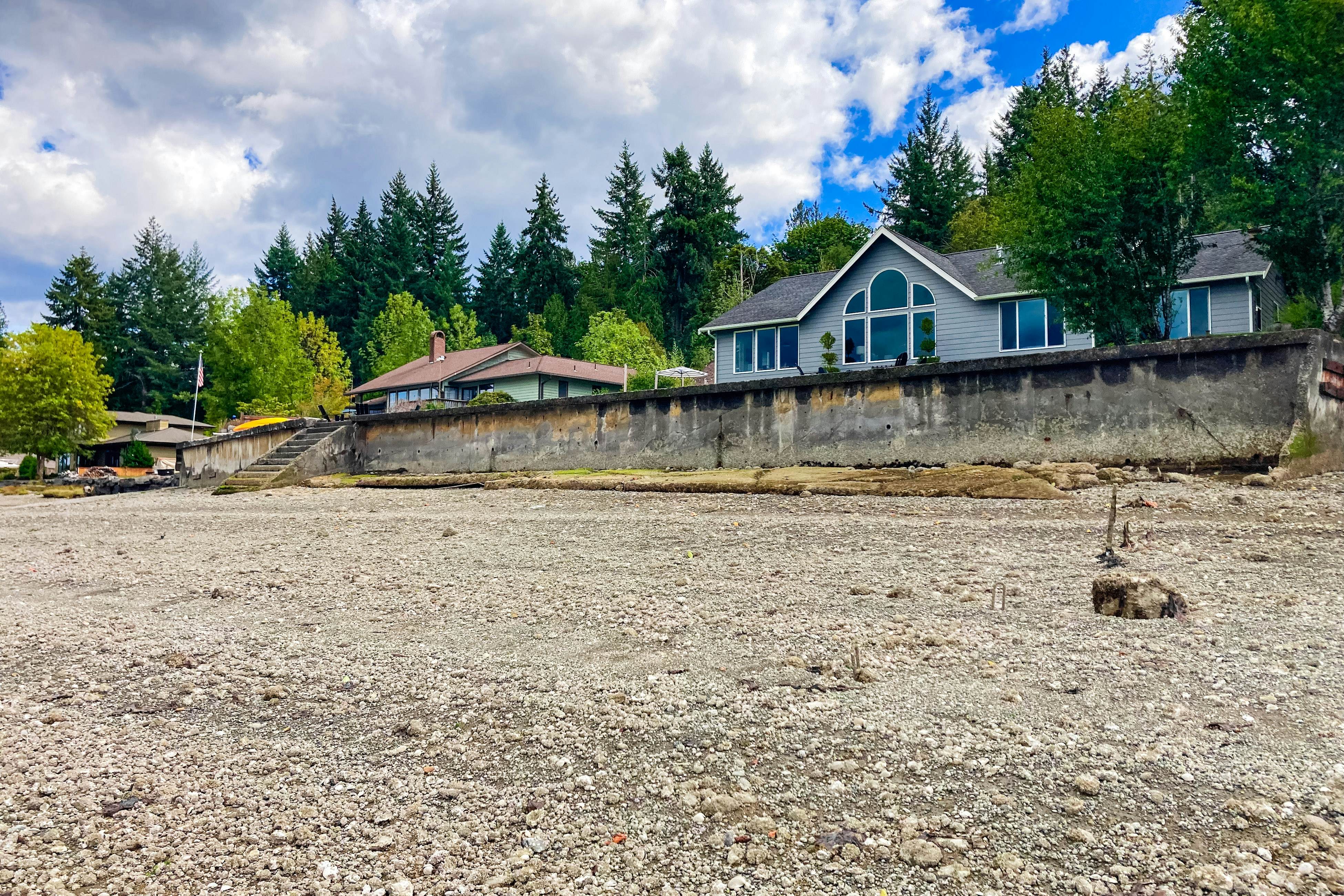 WatersEdge Beach House