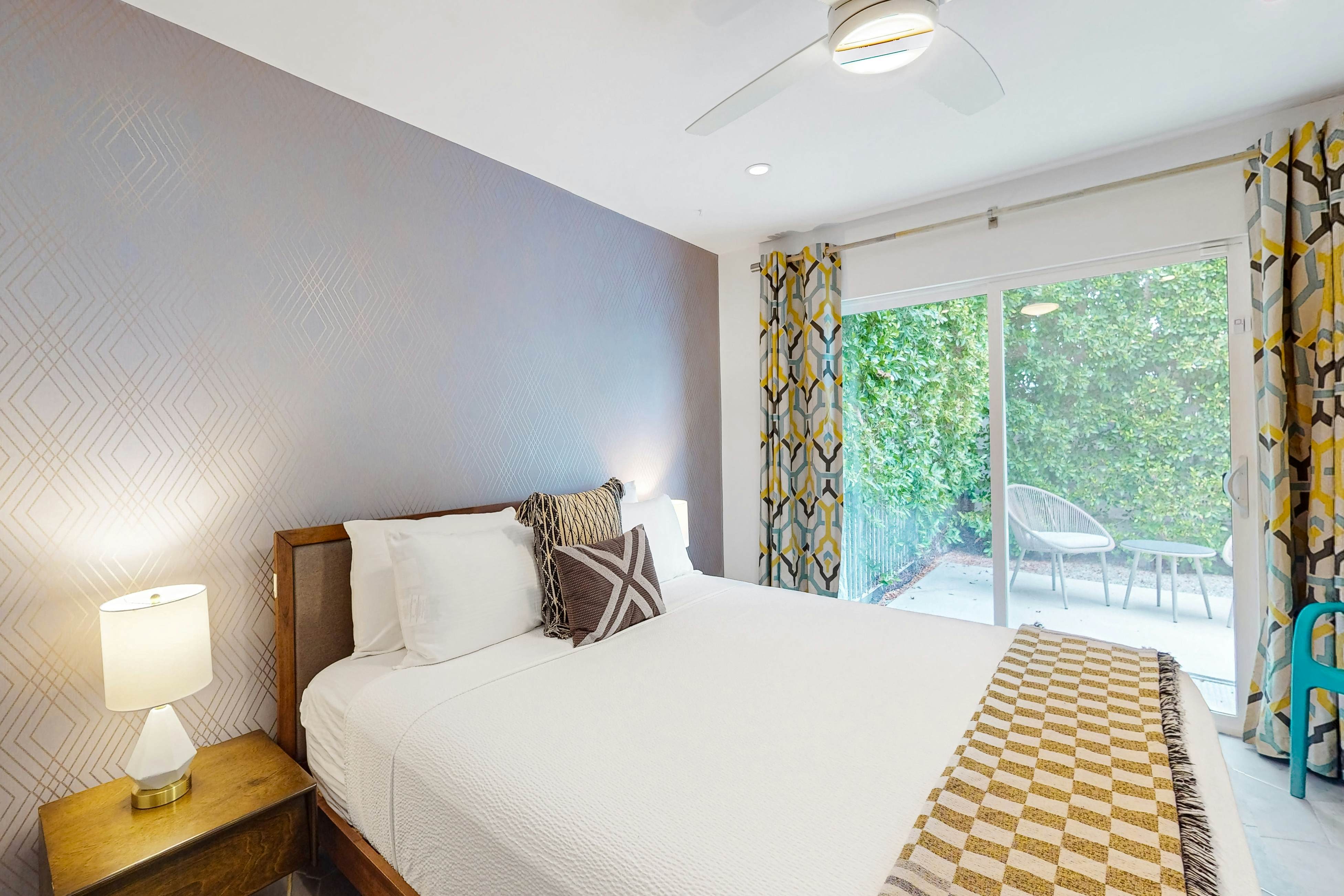 Twelve Palms - 67924