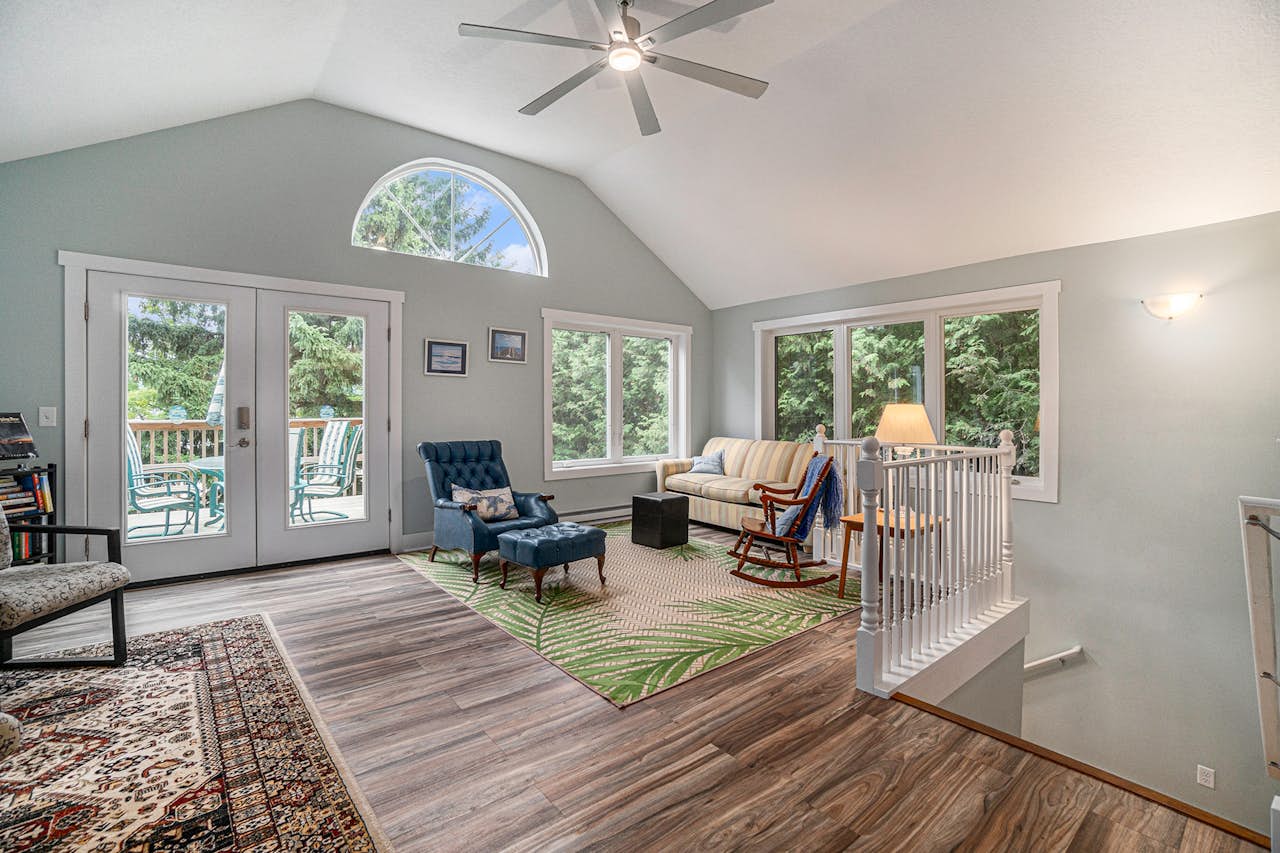 The Elberta House Tree House 2 BD Elberta, MI Vacation Rental Vacasa