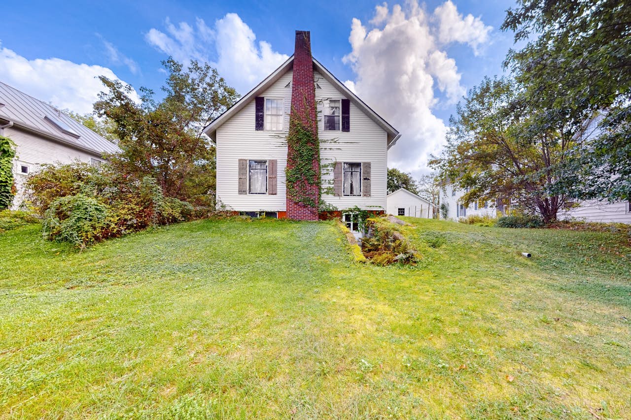 The Farmhouse Back House 3 BD Montpelier, VT Vacation Rental Vacasa