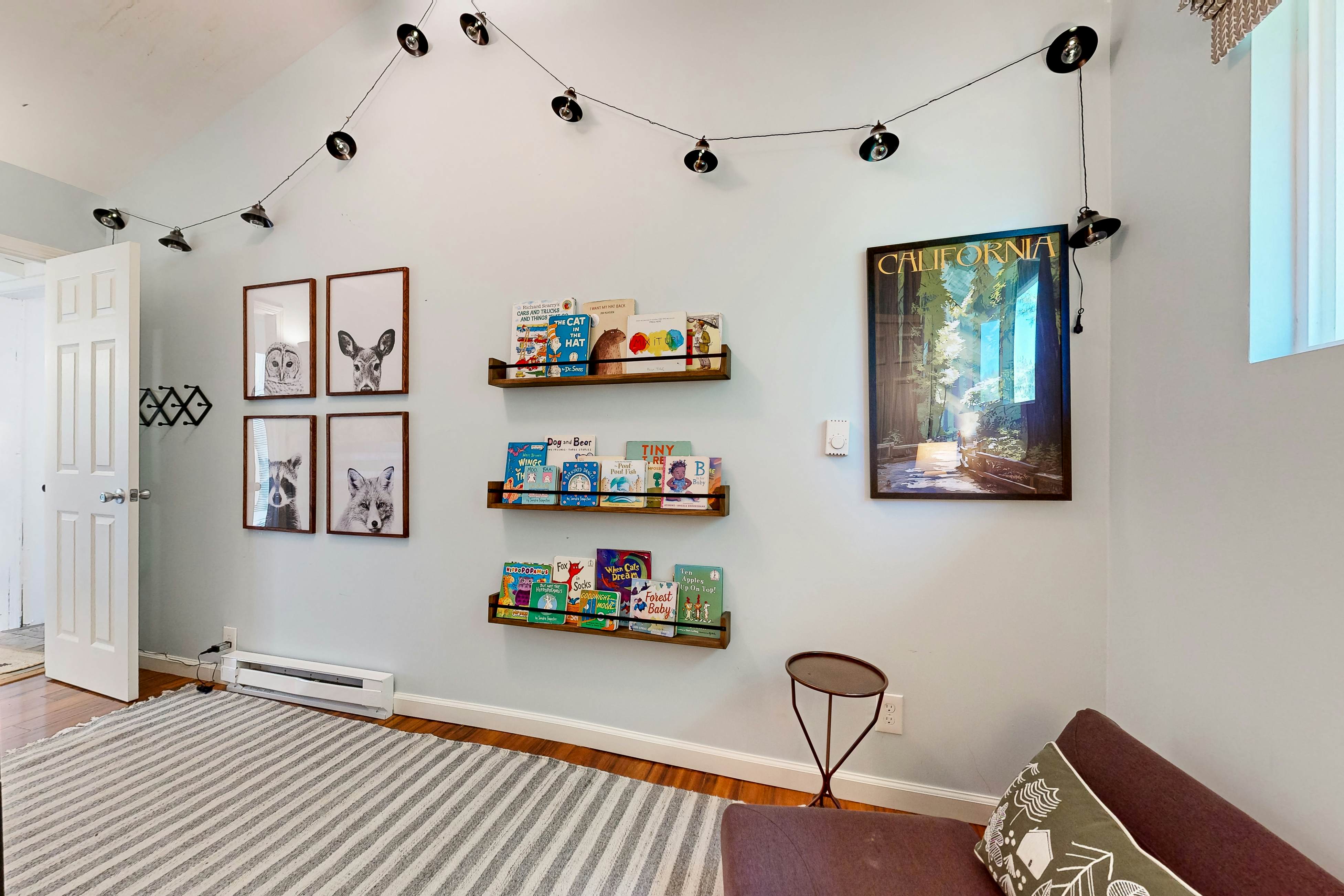 Cozy Riverview Cabin