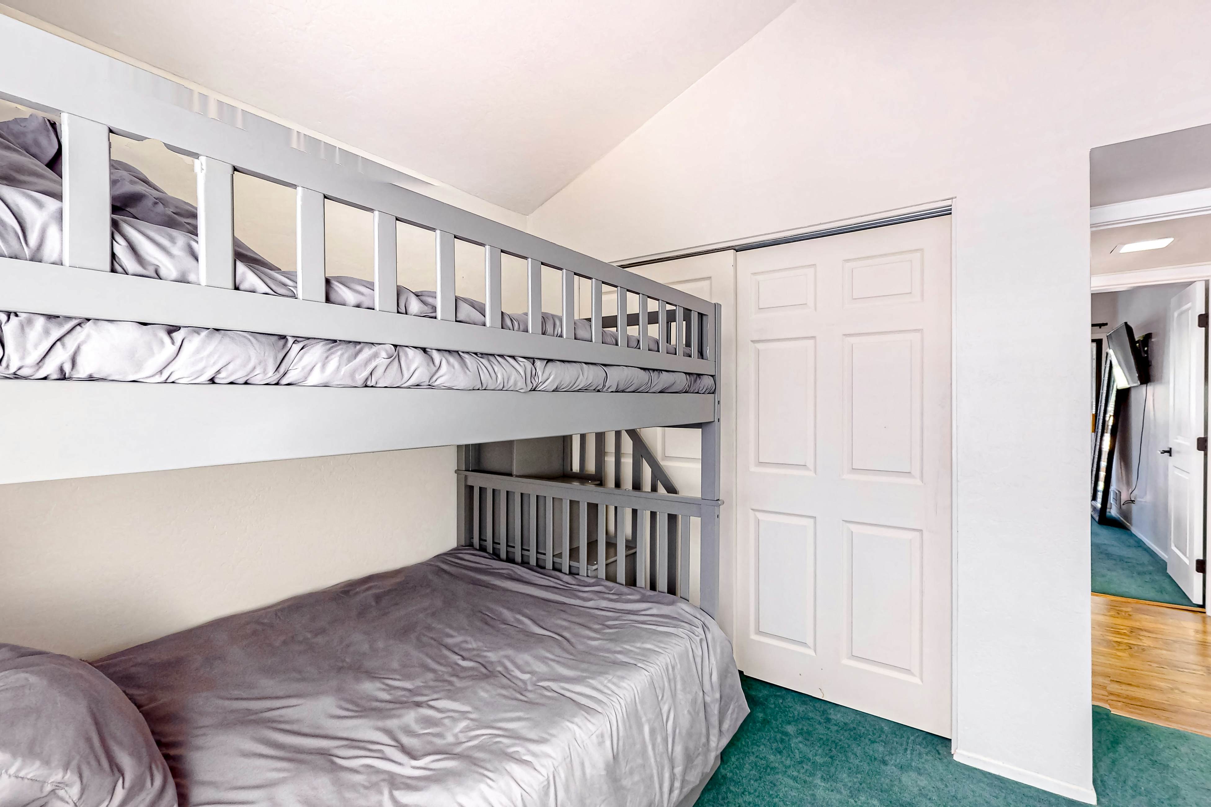 Sway of the Pines, Unit#32A