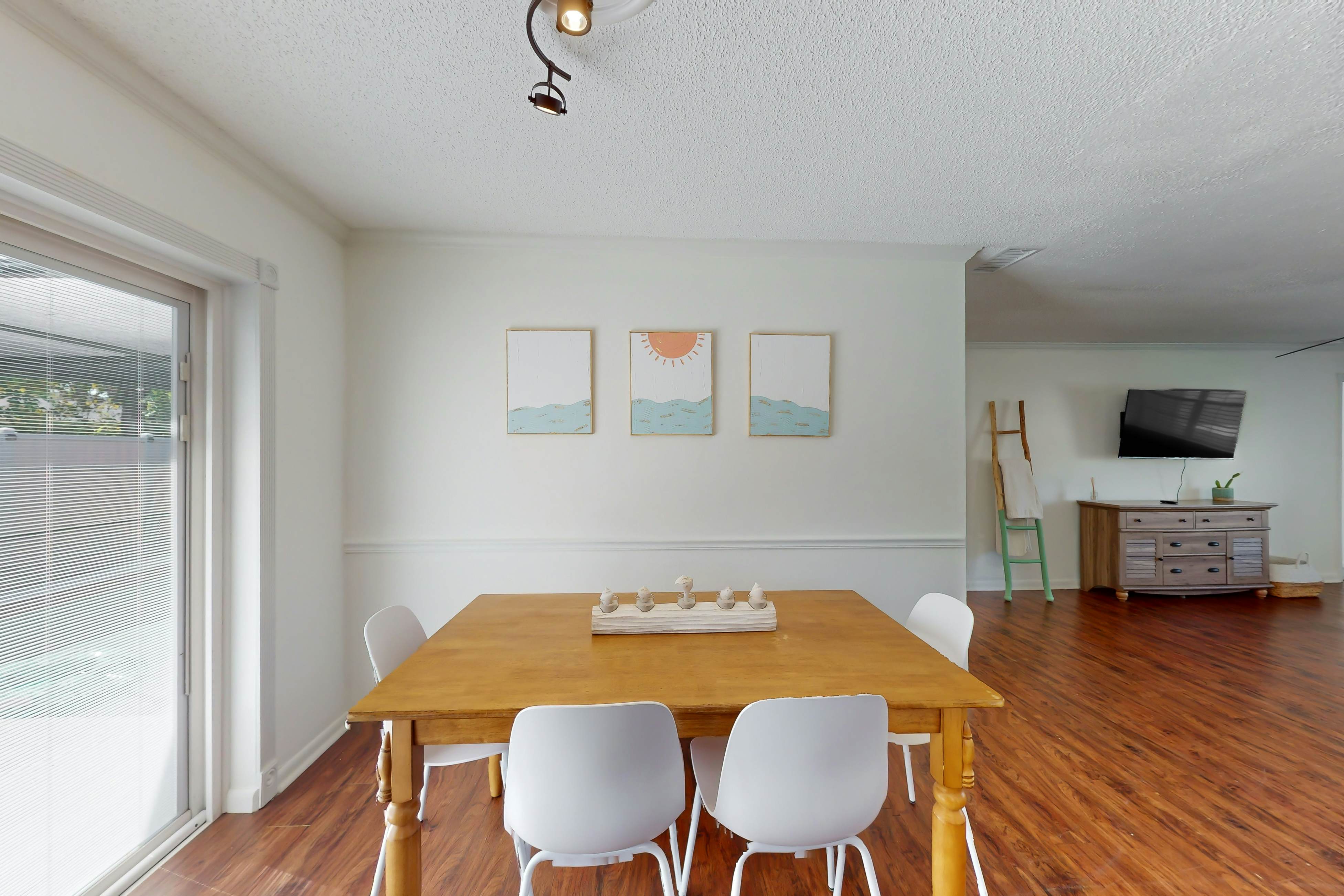 Lounging Palms Estate