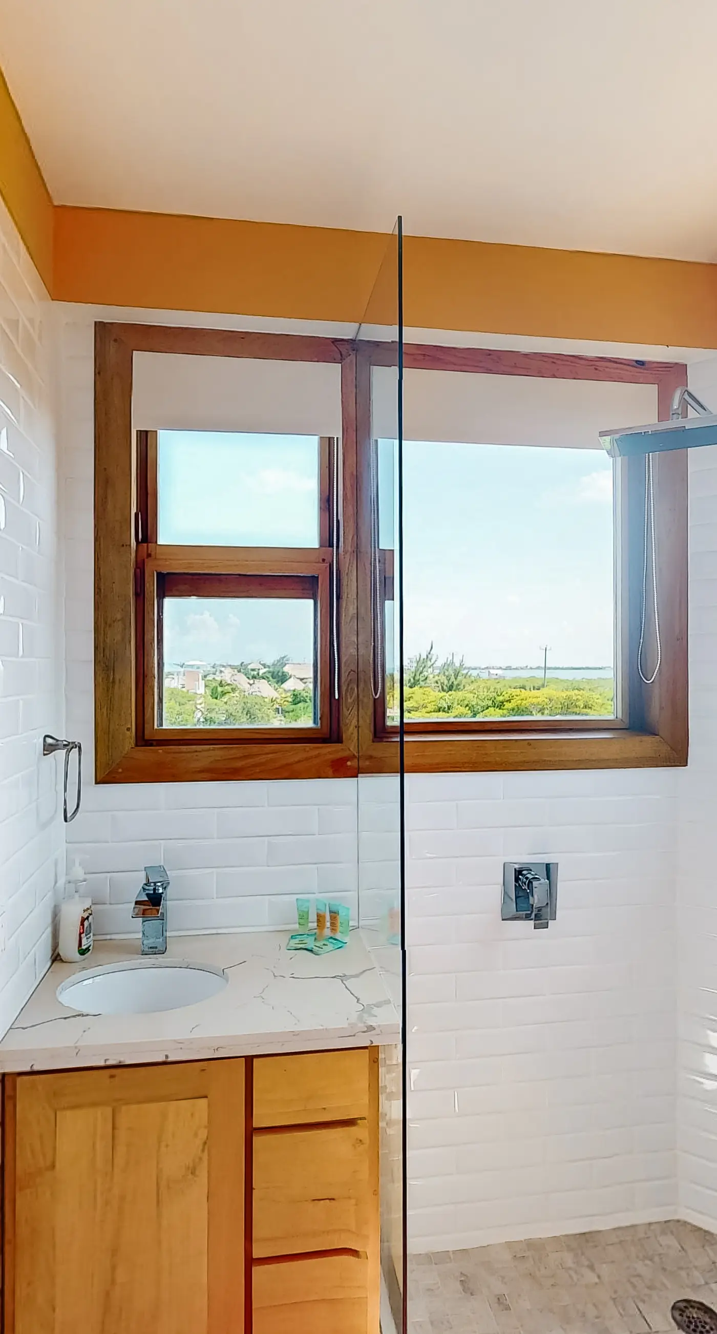 Suite 3 at Island Pearl Gold Standard Certified