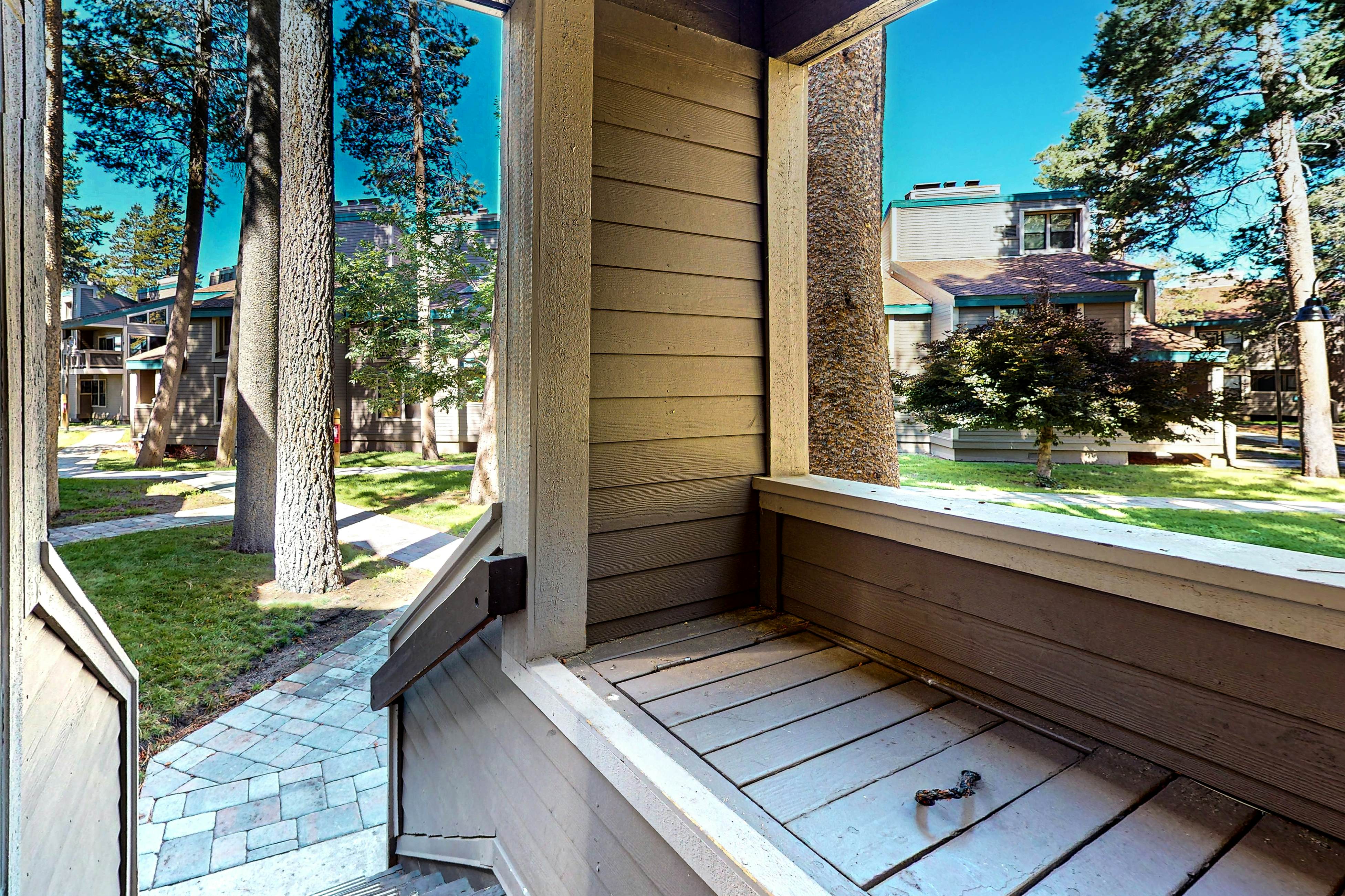 Lakeland Village 520