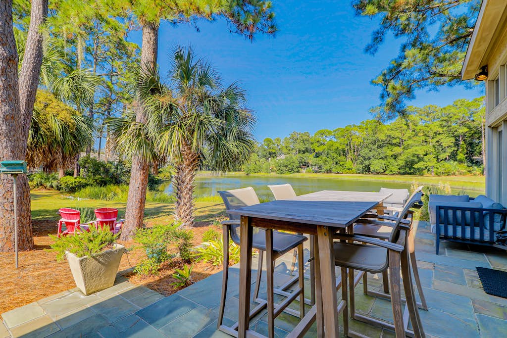 Gorgeous waterfront home with lagoon views & firepit - walk to South Beach — Hilton Head, SC — vacation rental
