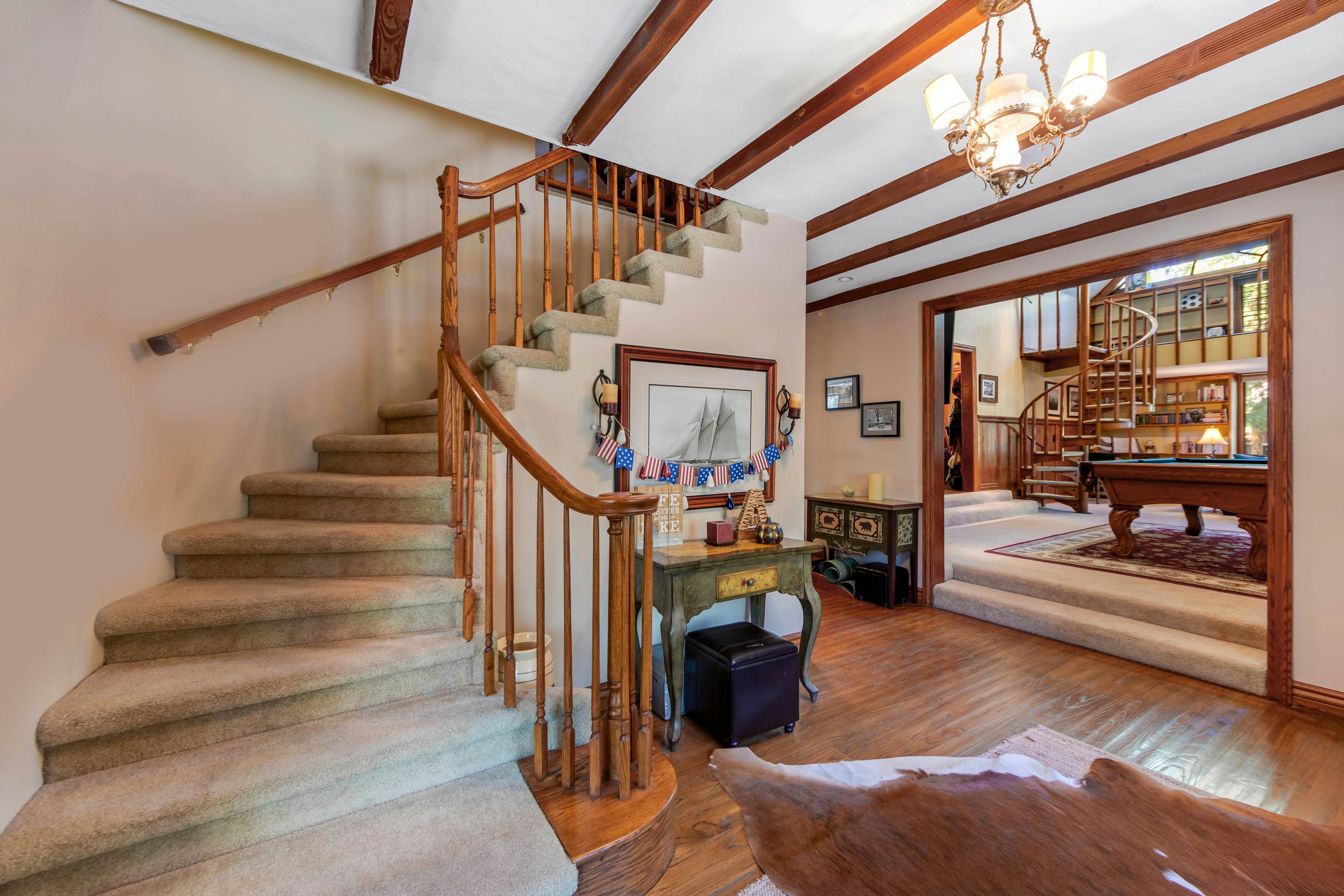 Mountain Memories on Tavern Bay