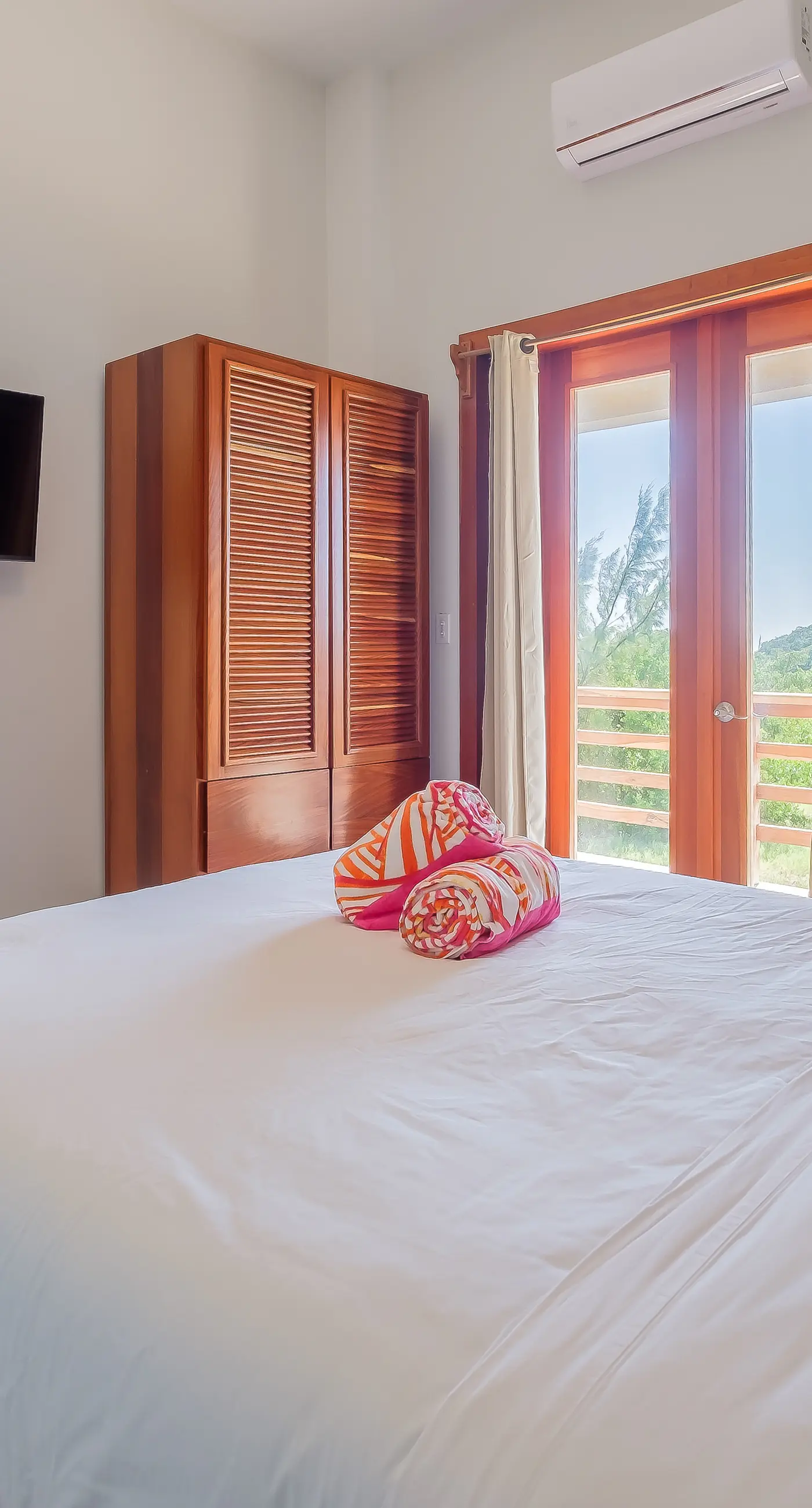 Beachfront Villa Island Pearl Gold Standard Certified