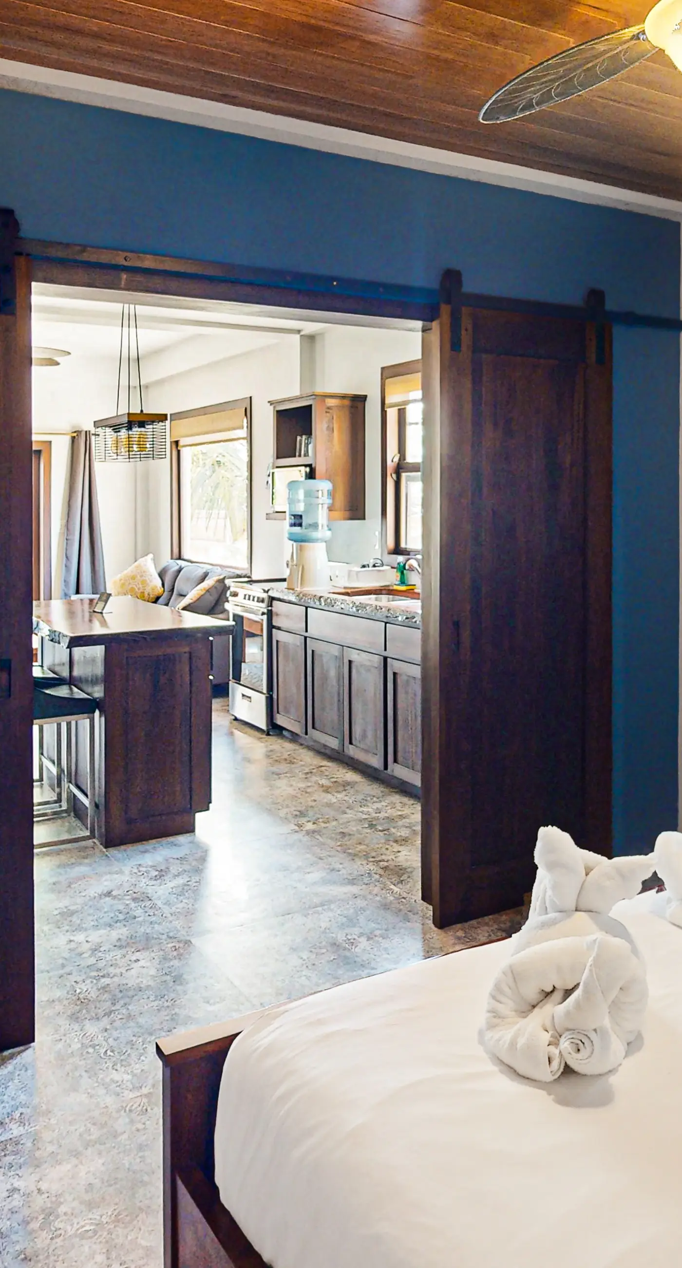 Beachfront Villa Island Pearl Gold Standard Certified