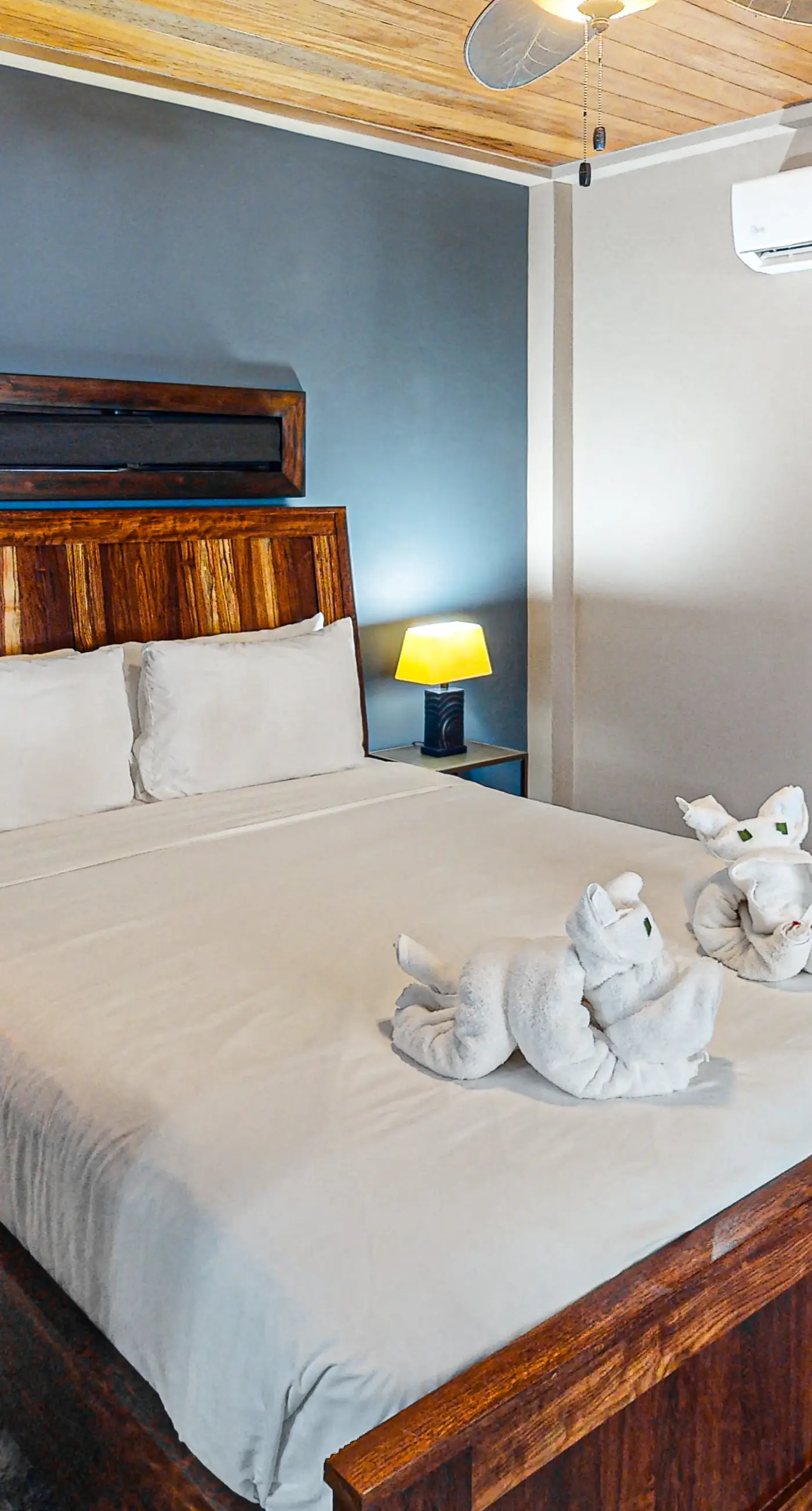 Beachfront Villa Island Pearl Gold Standard Certified