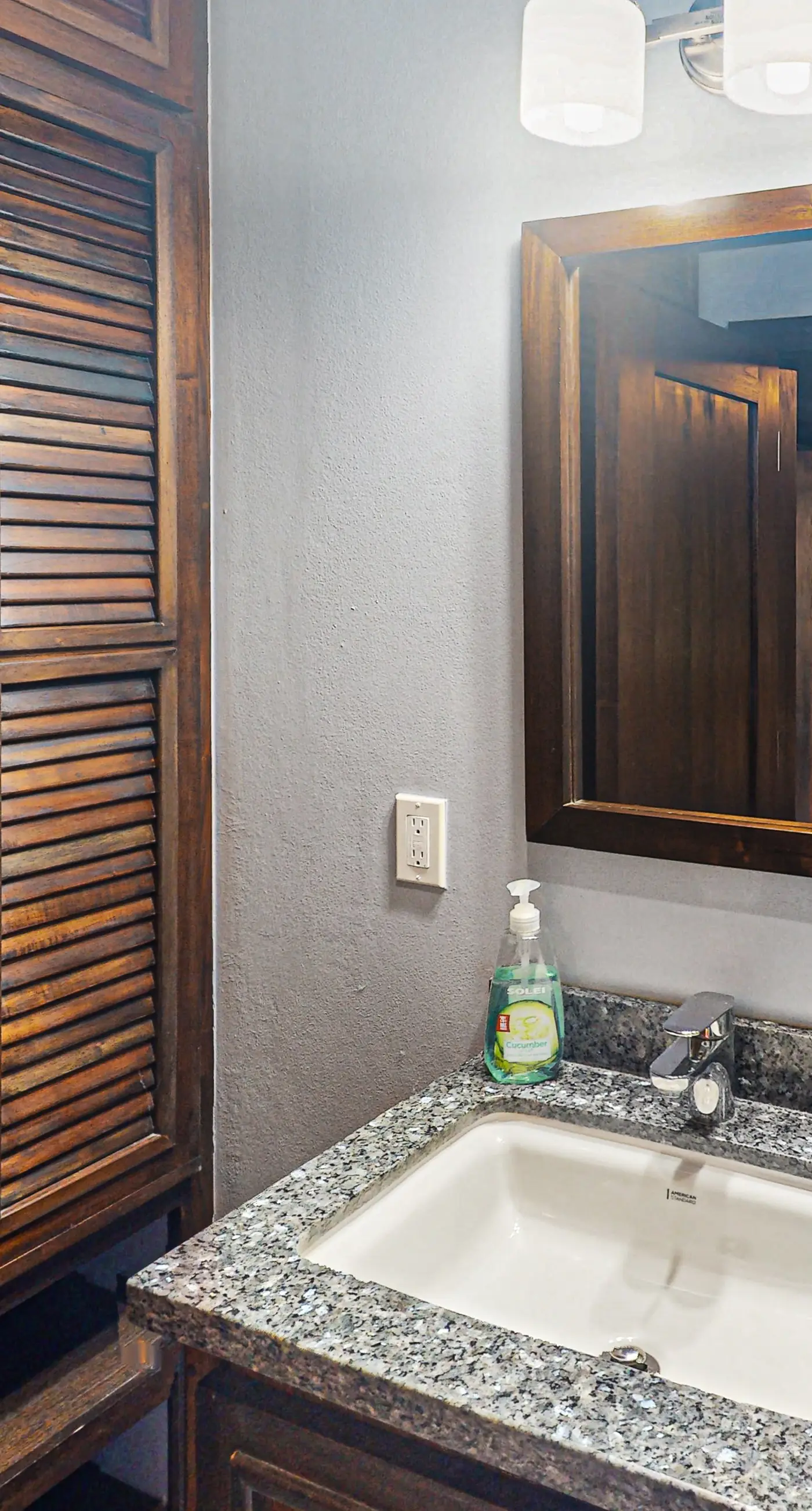 Beachfront Villa Island Pearl Gold Standard Certified