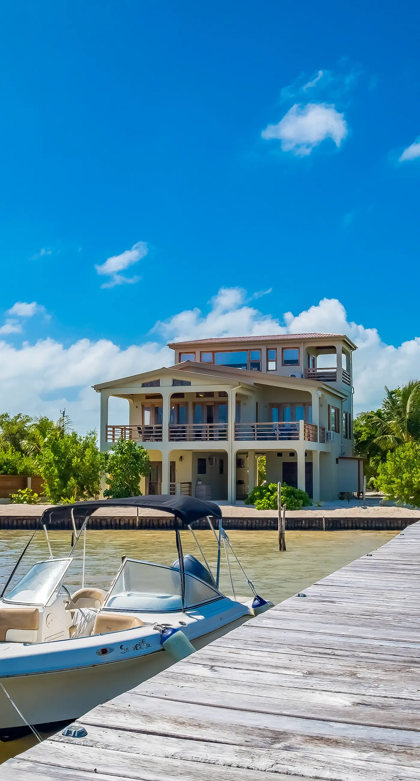 Beachfront Villa Island Pearl Gold Standard Certified