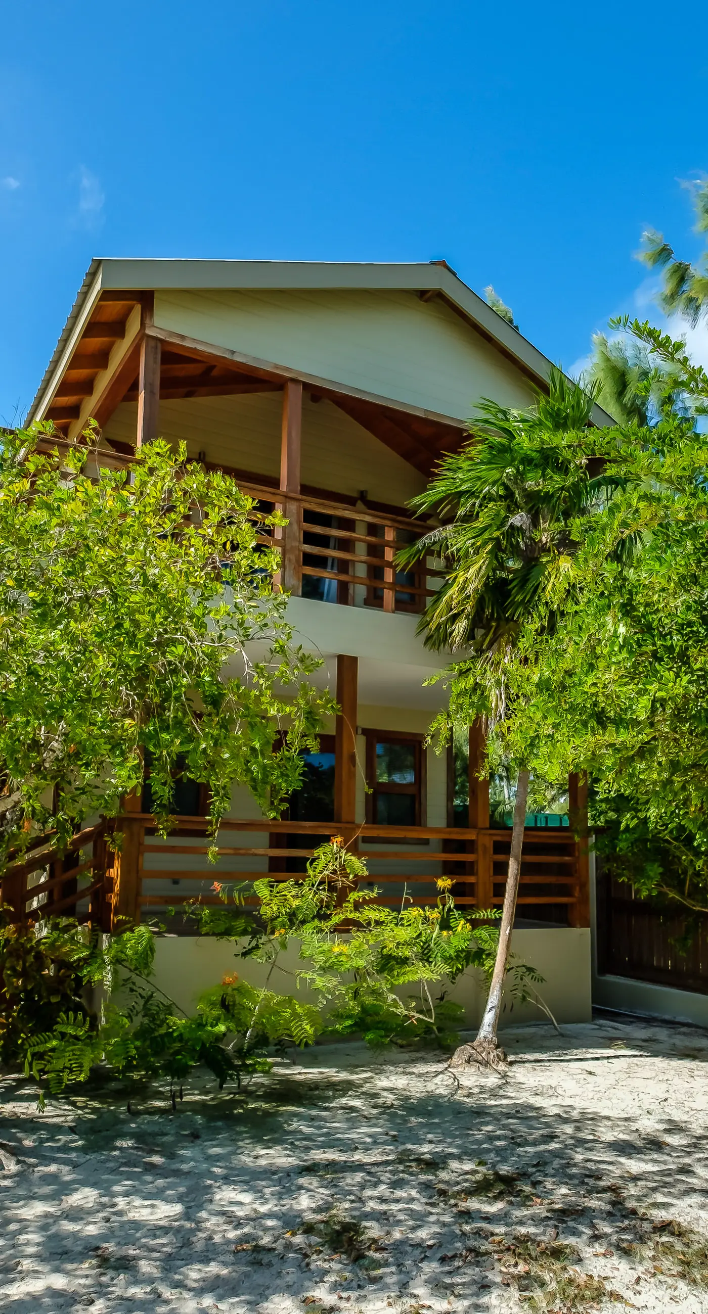 Beachfront Villa Island Pearl Gold Standard Certified