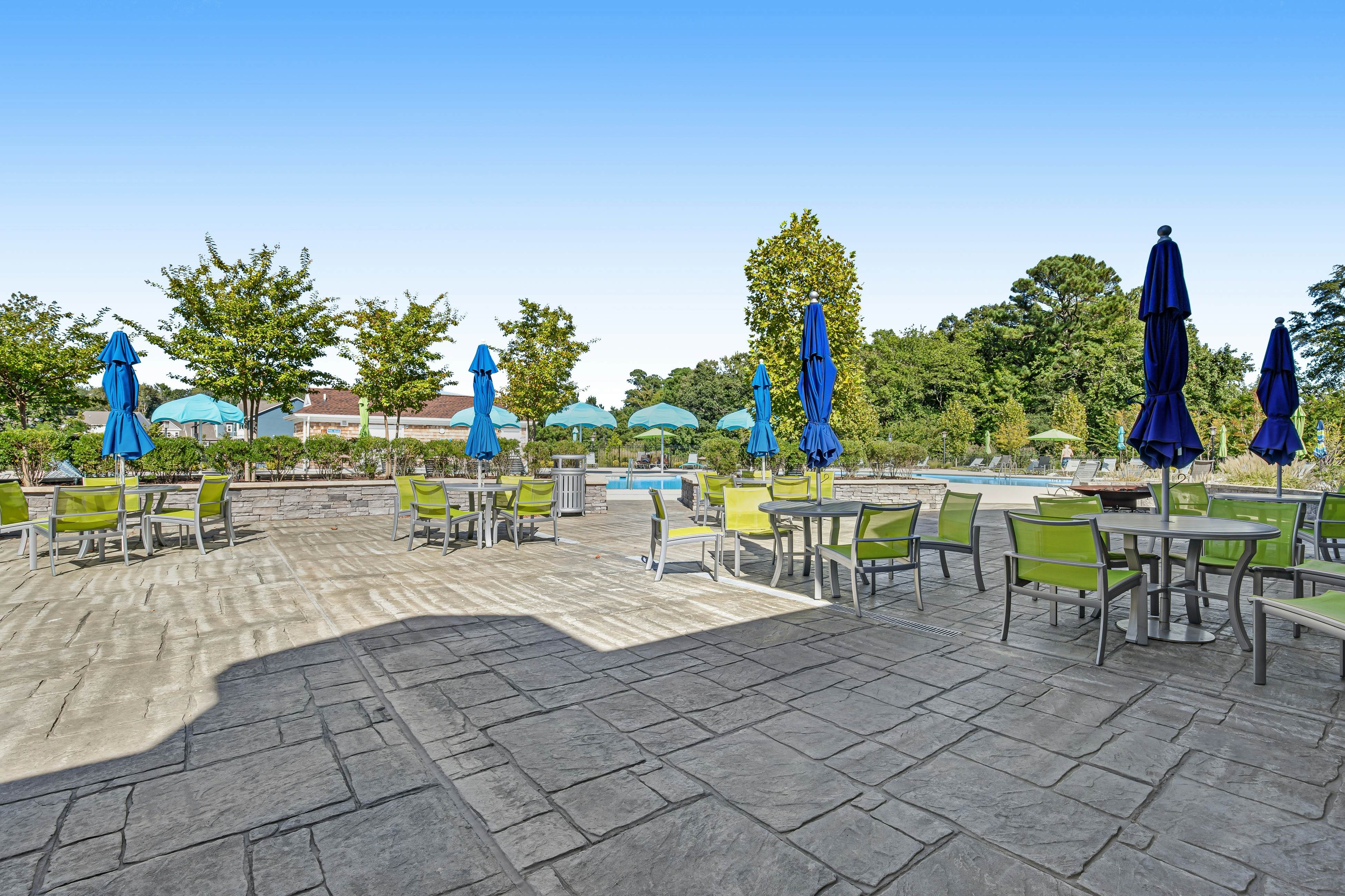 Ocean View Beach Club - Kitts Lane