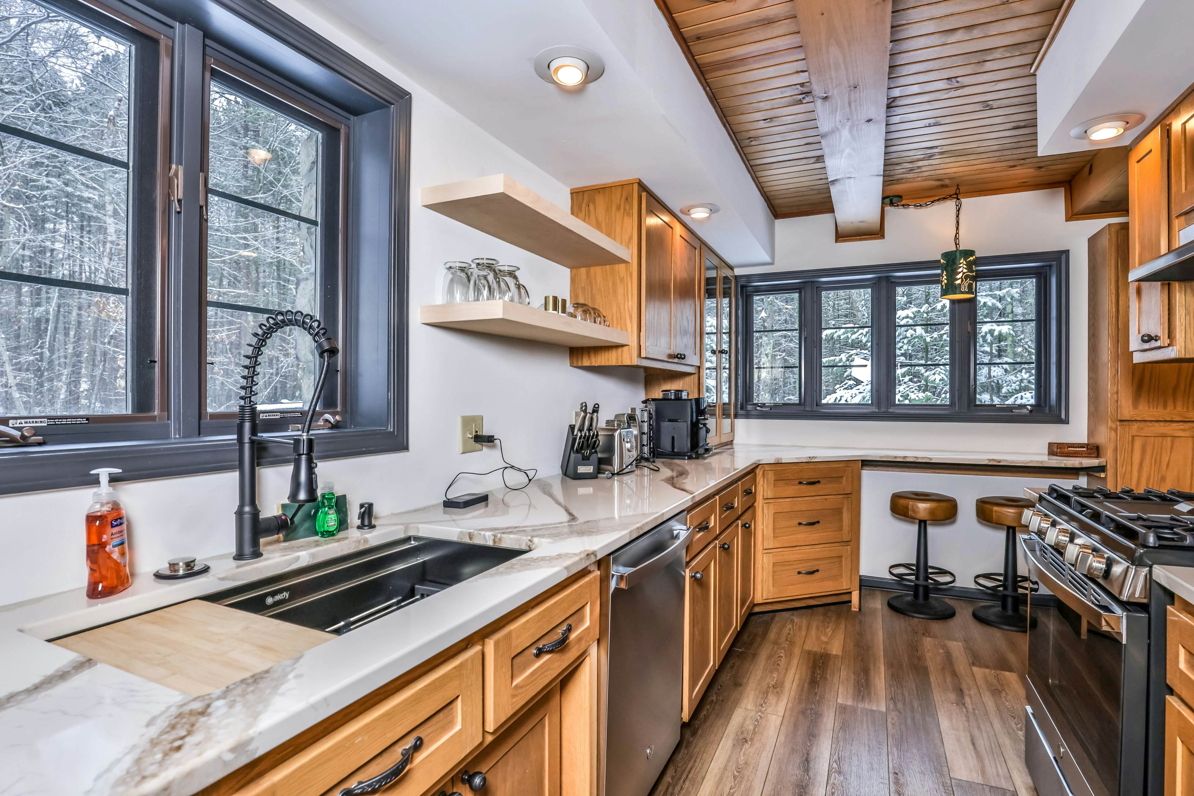 Bear Pause Retreat & The Stone House