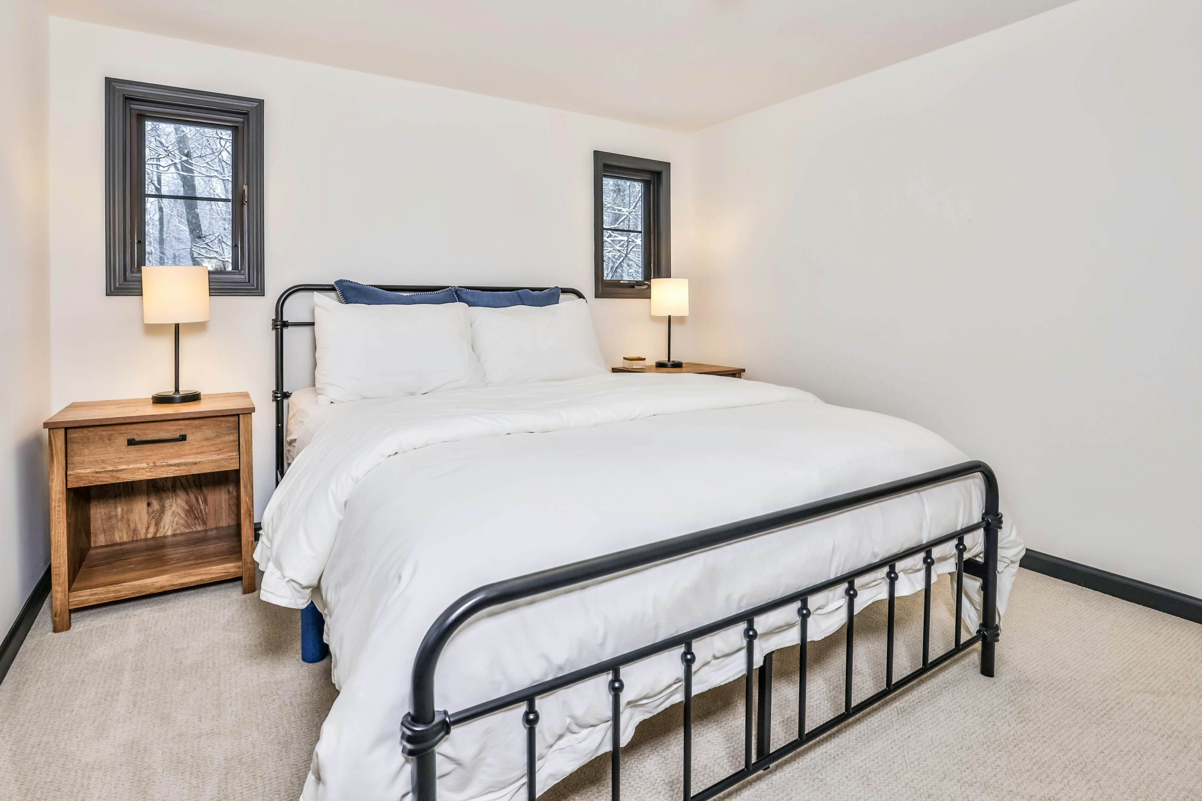 Bear Pause Retreat & The Stone House