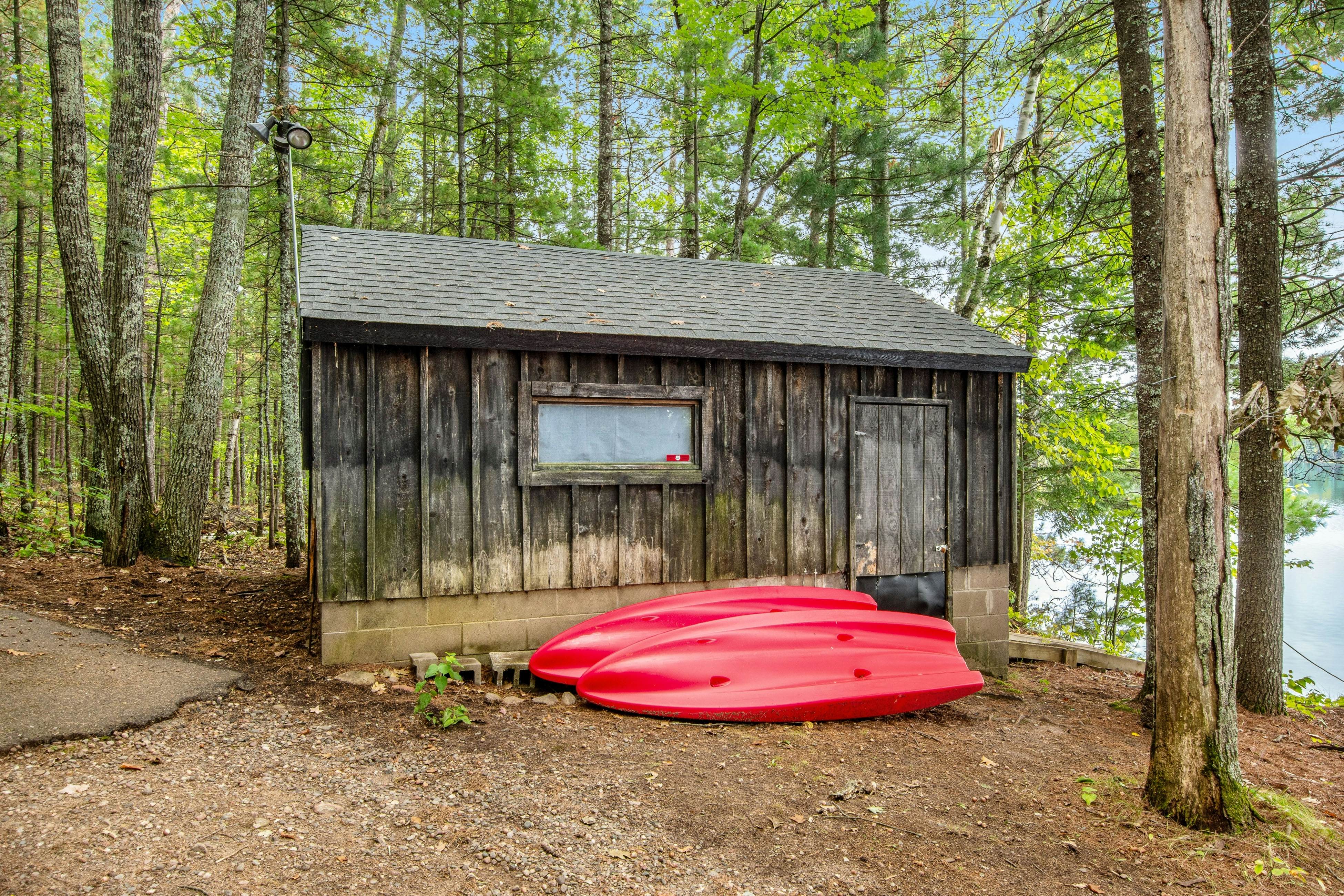 Bear Pause Retreat & The Stone House