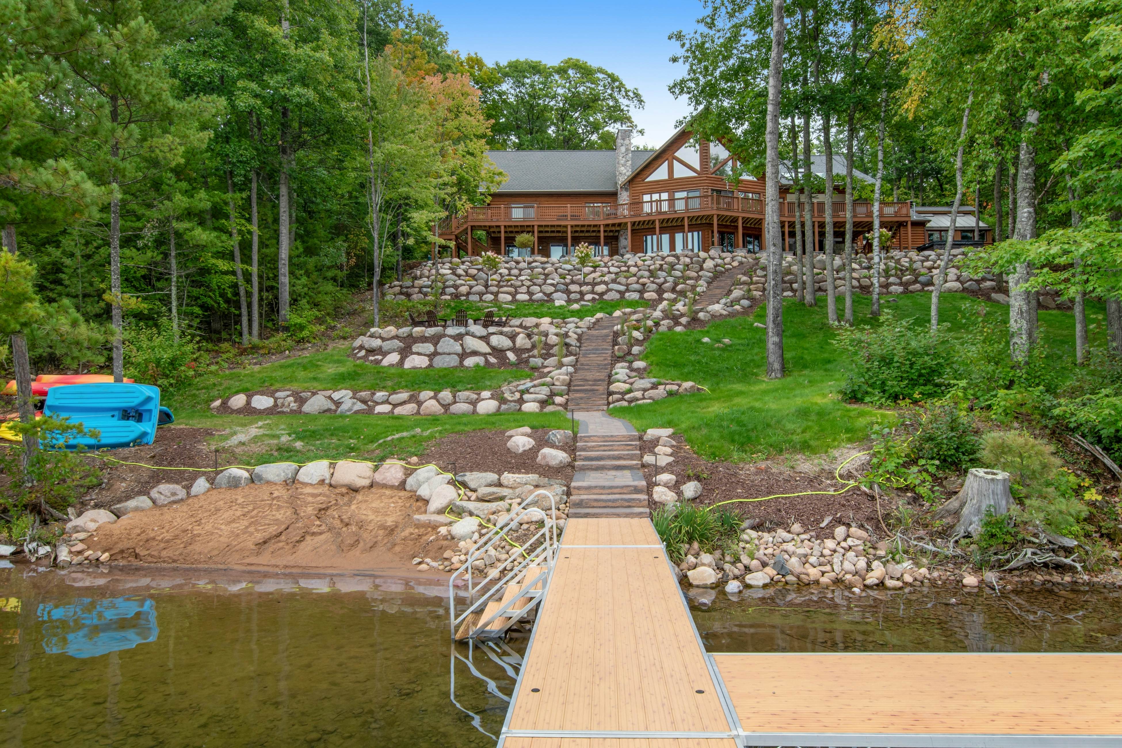 Bear Pause Retreat & The Stone House