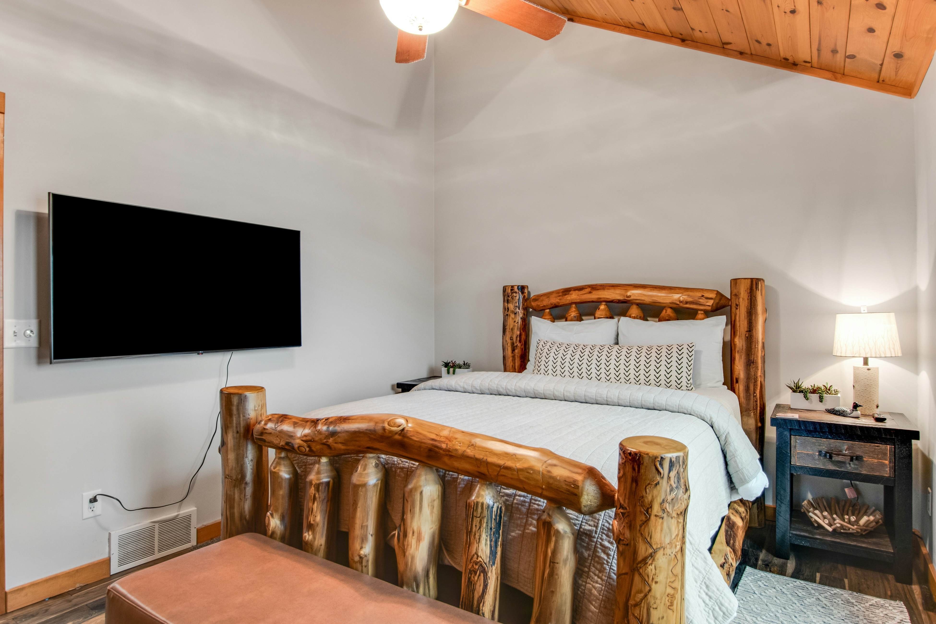 Bear Pause Retreat & The Stone House