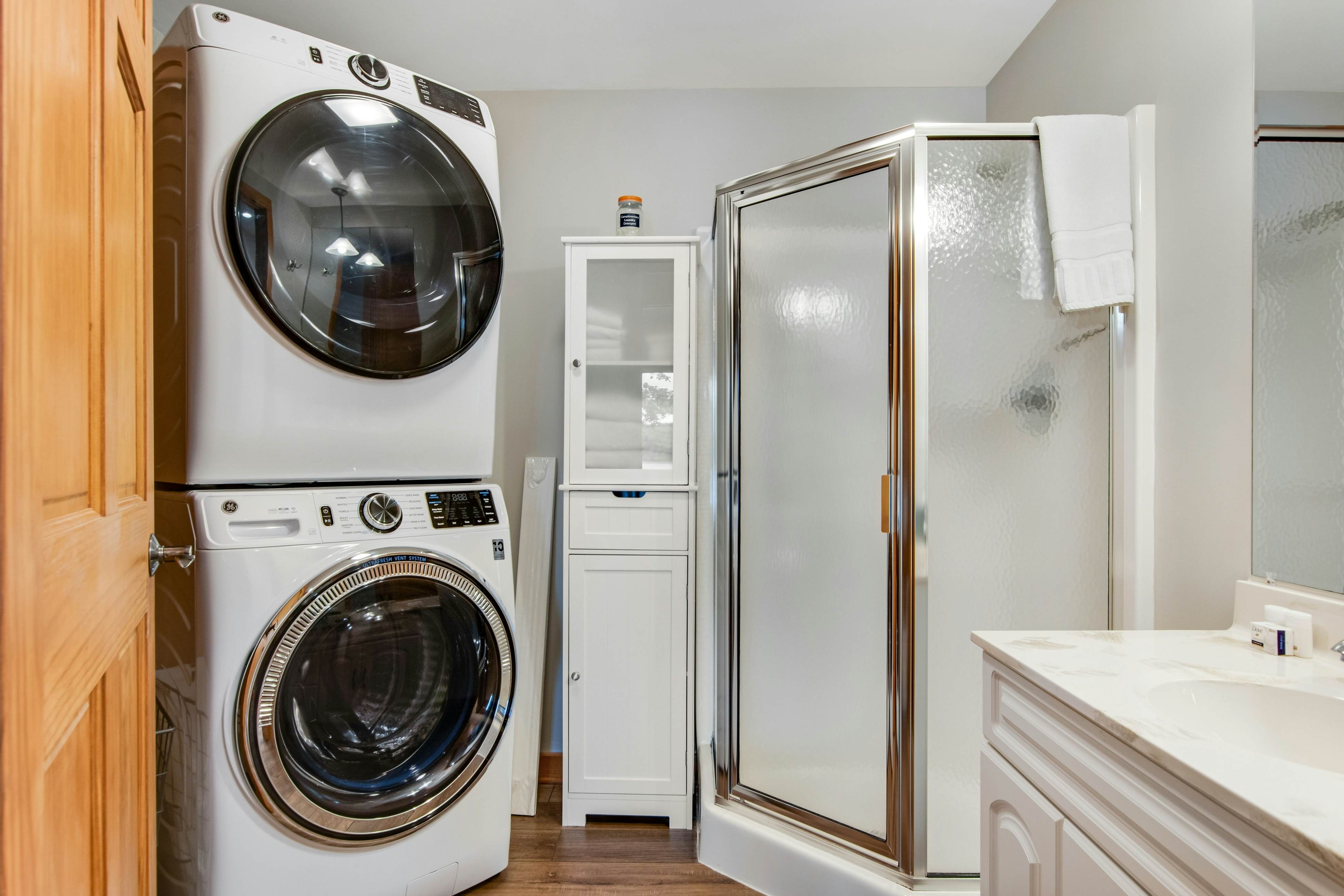 Bear Pause Retreat & The Stone House