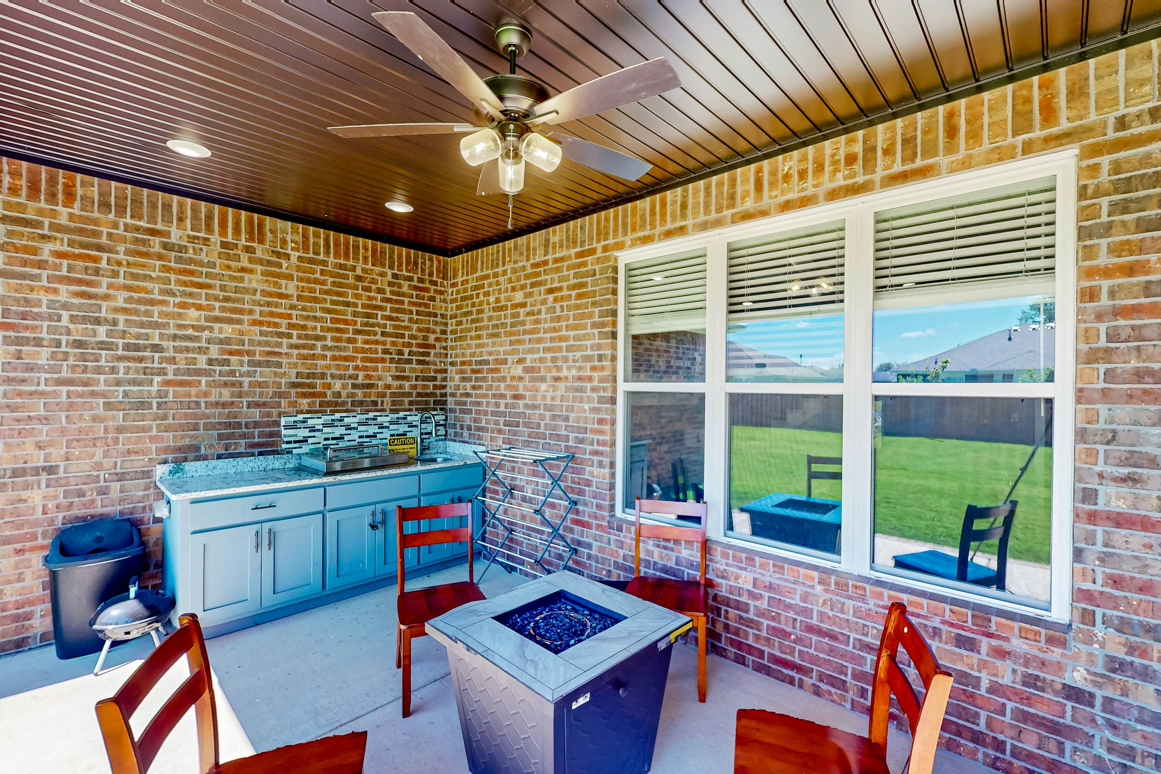 Life is Good on 18th Street