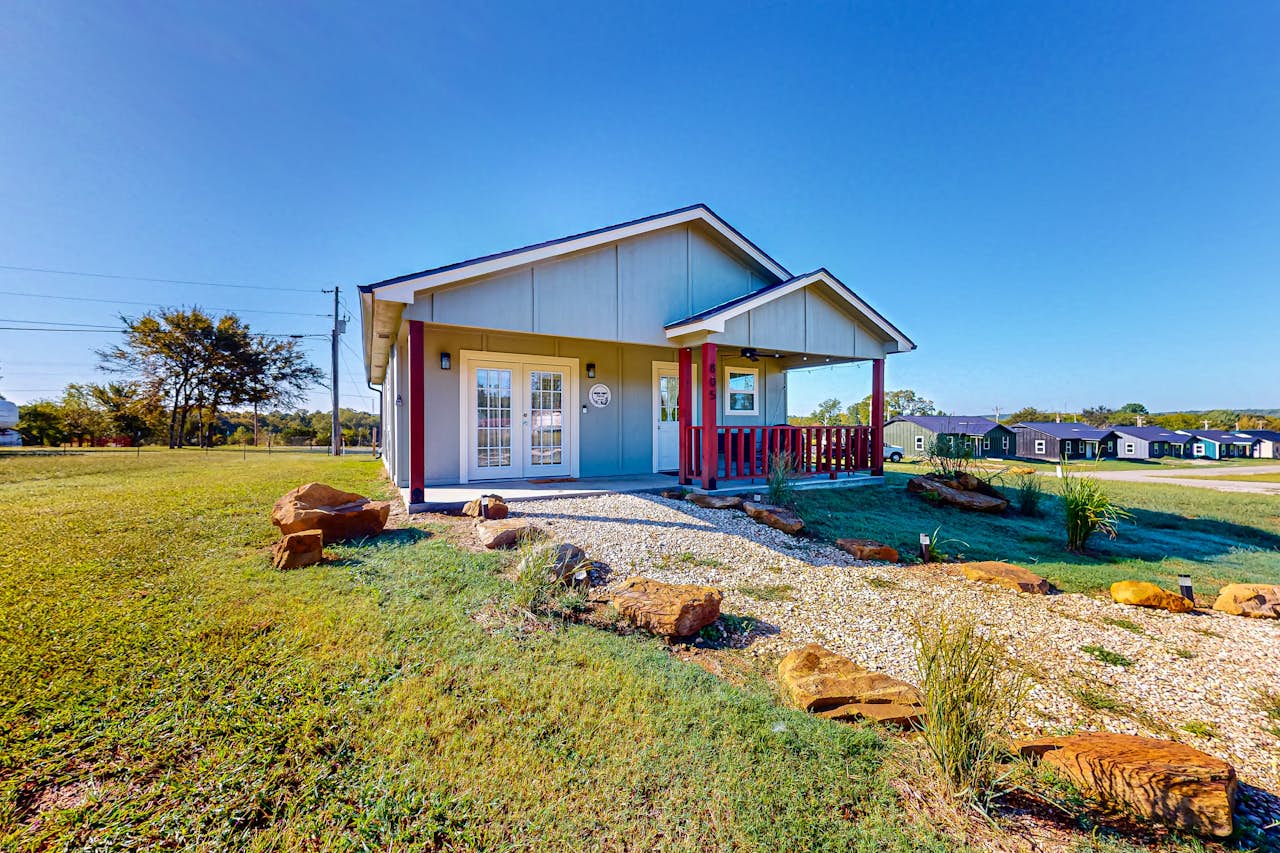 River Oaks Retreat 2 BD Eufaula, OK Vacation Rental Vacasa