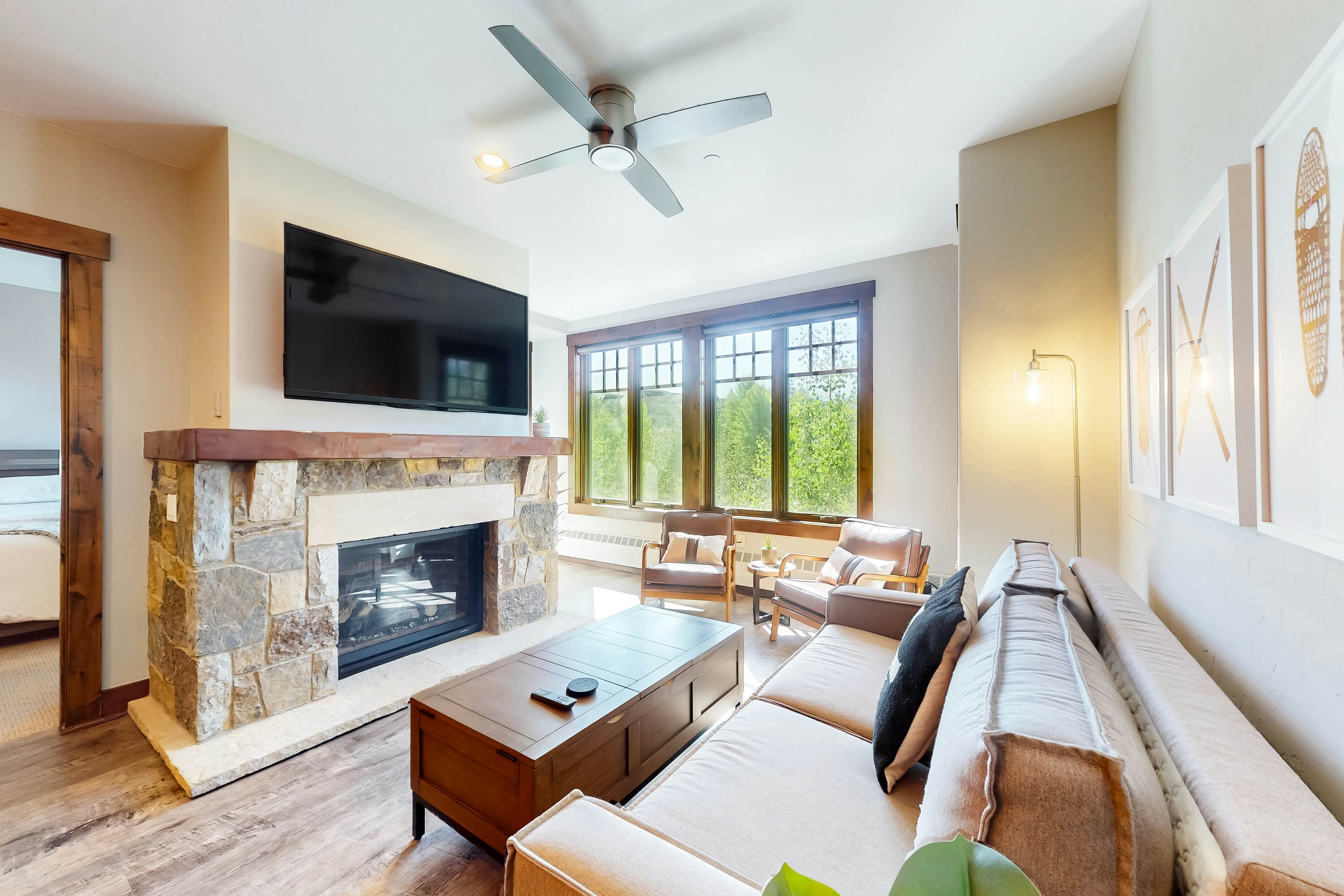 Water House On Main Street #5306