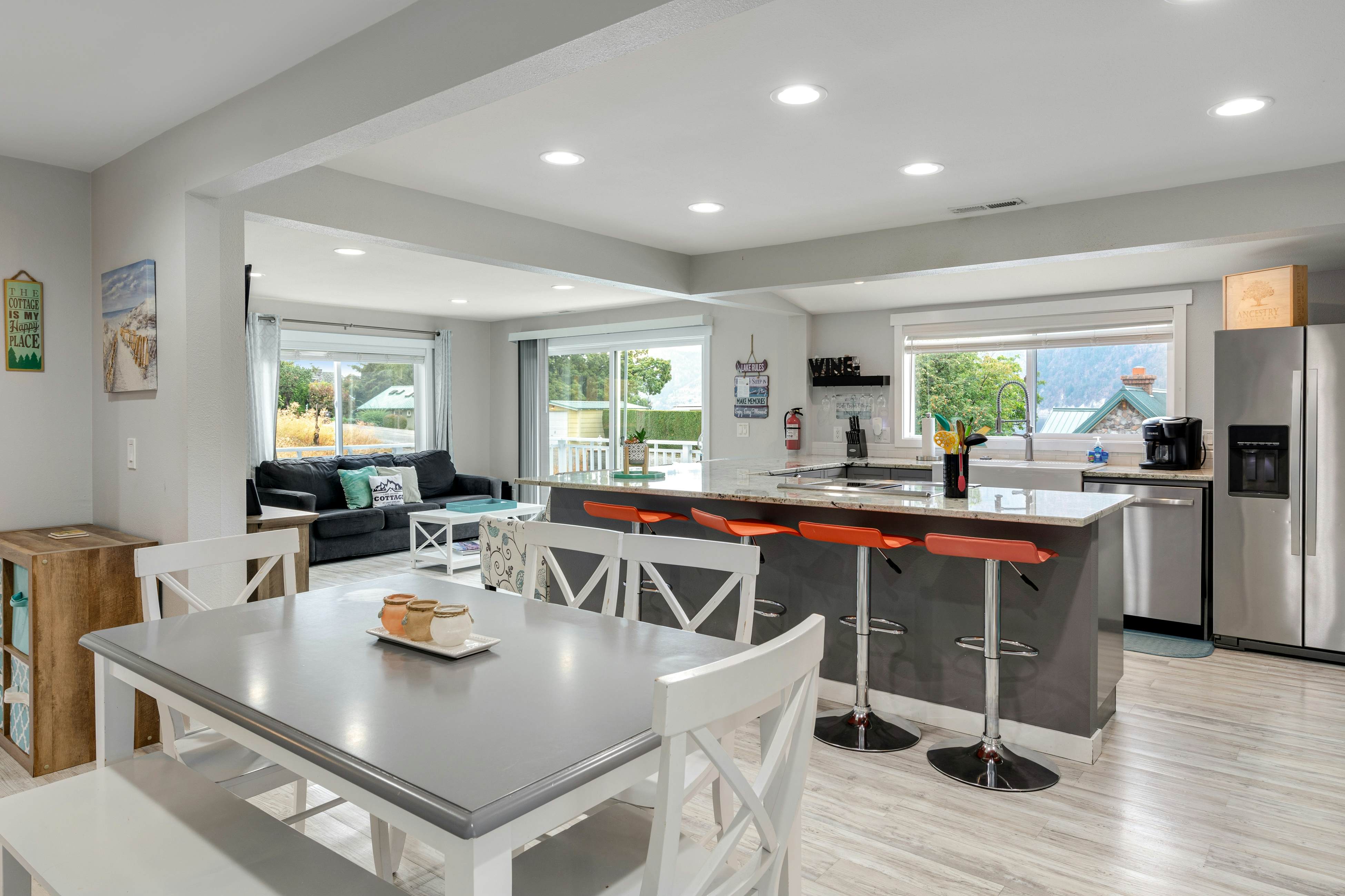 Lake Cruiser Cottage