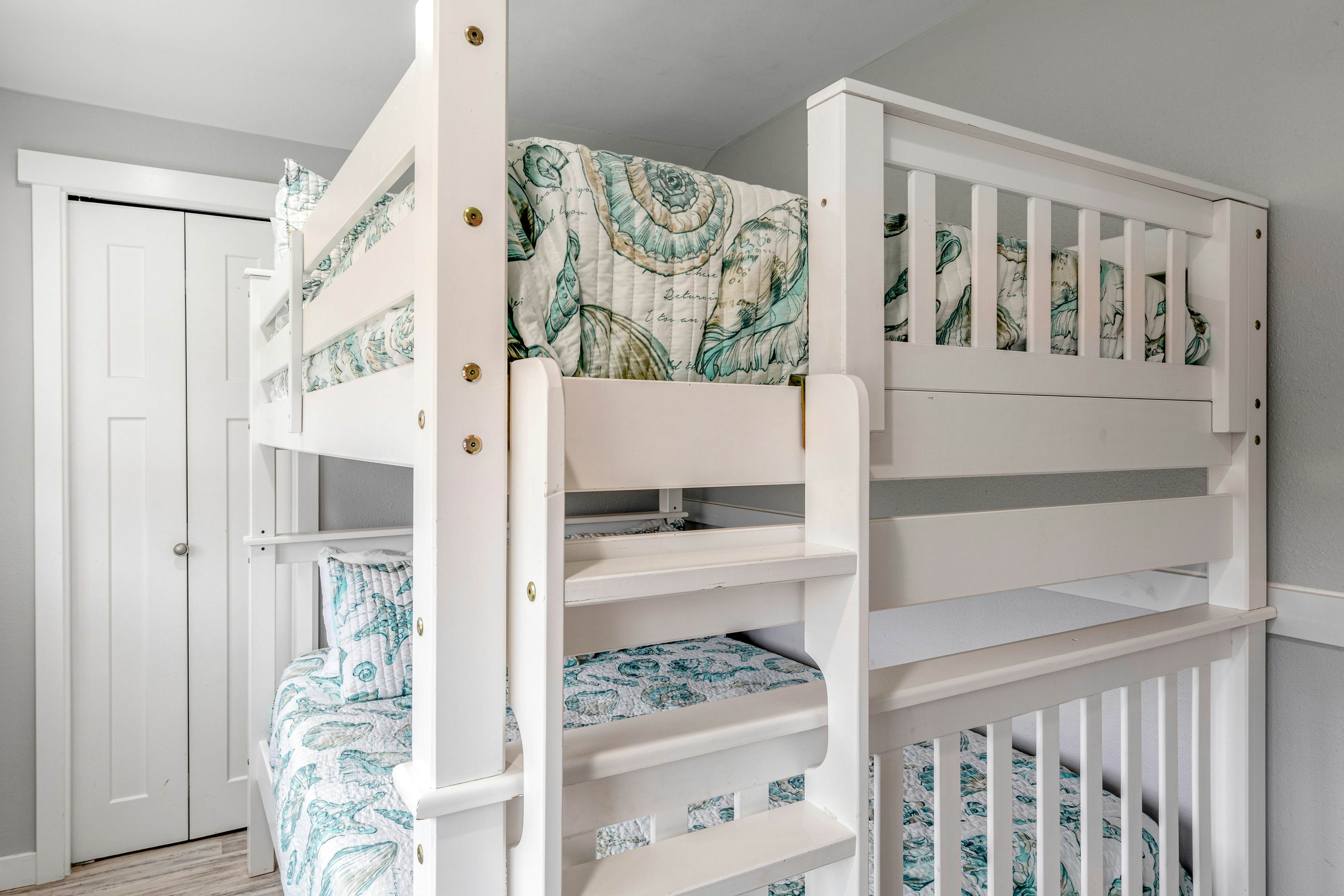 Lake Cruiser Cottage