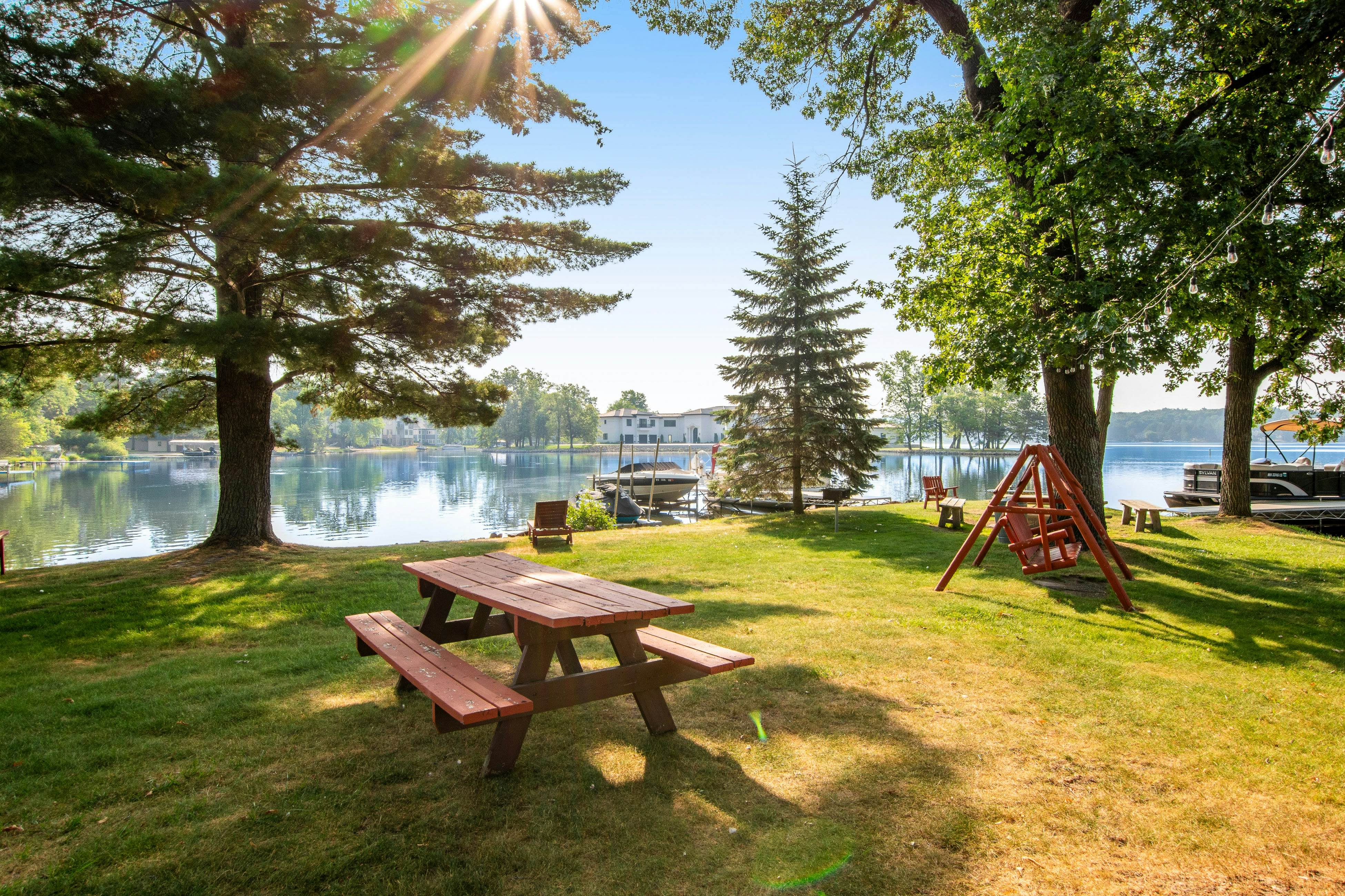 Thunderbird Resort Condo 1040B