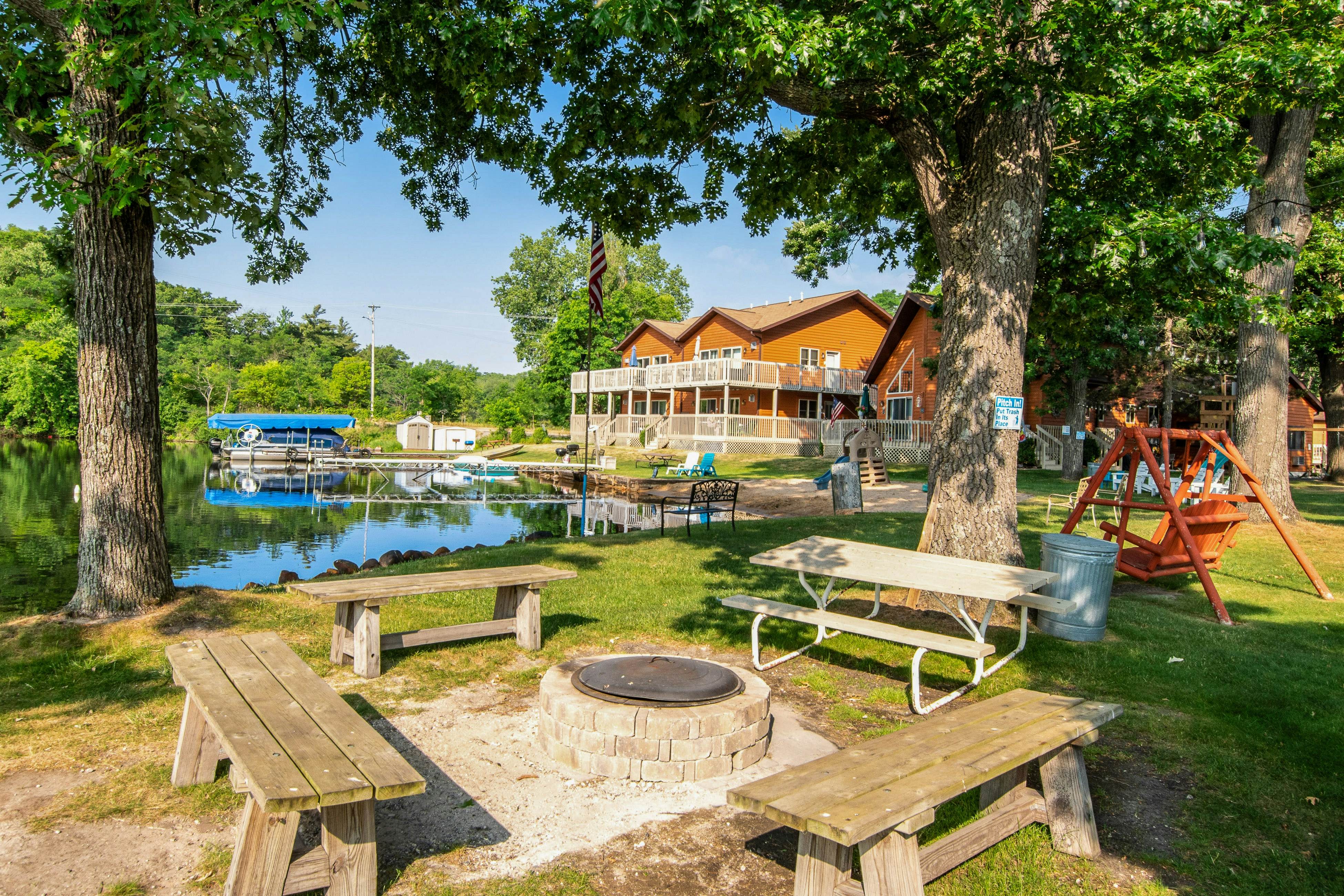 Thunderbird Resort Condo 1040B