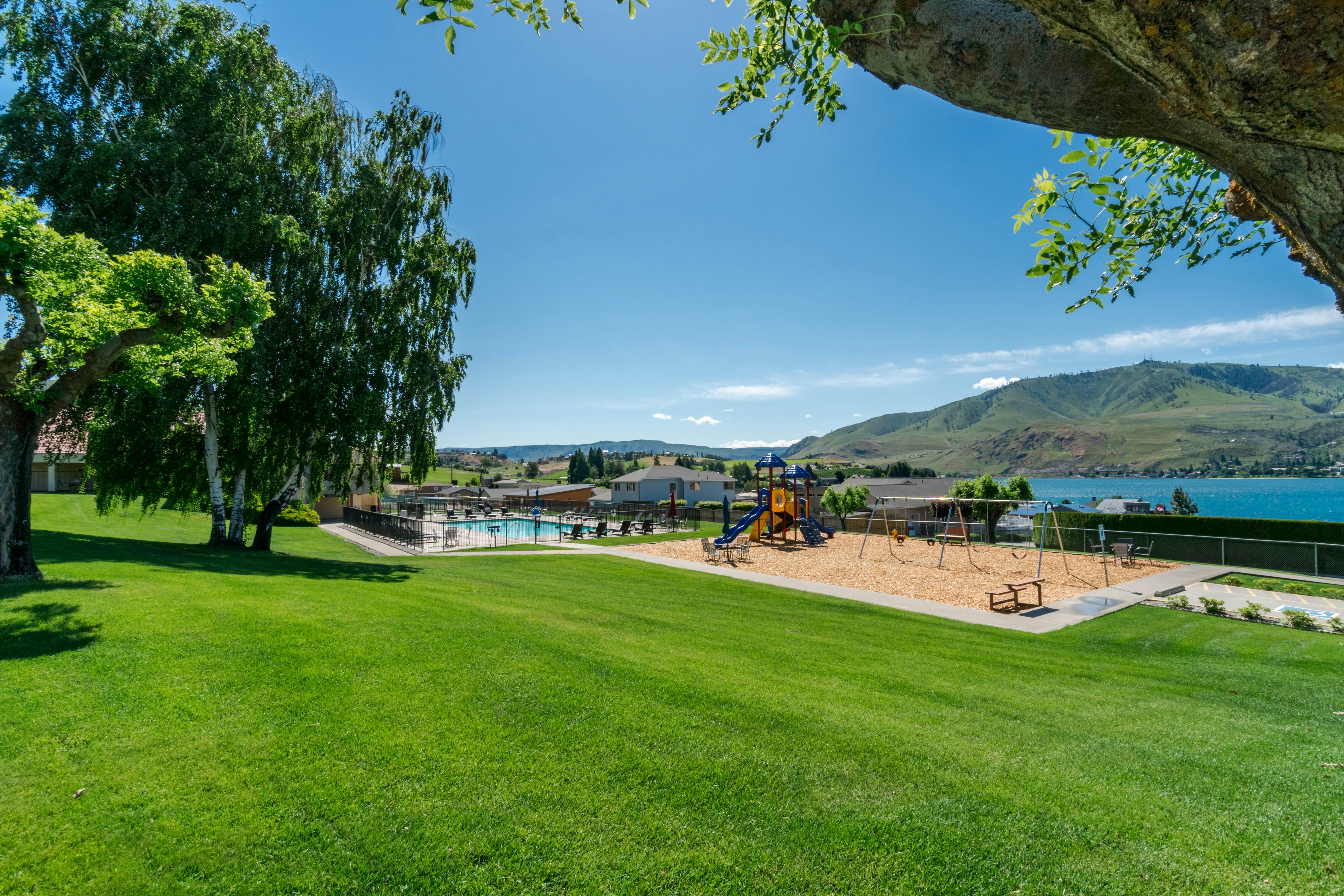 Lake Chelan Shores - Sunset Condo #13-4