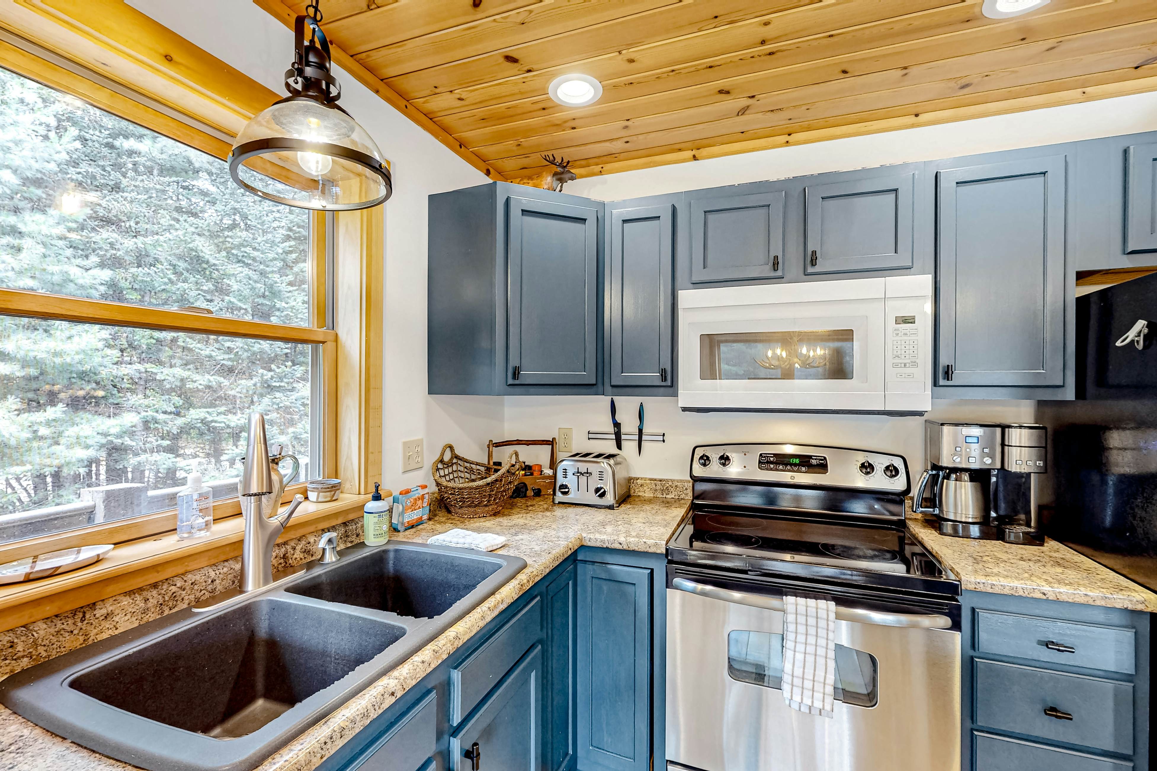 Cozy Bear Mountain Retreat