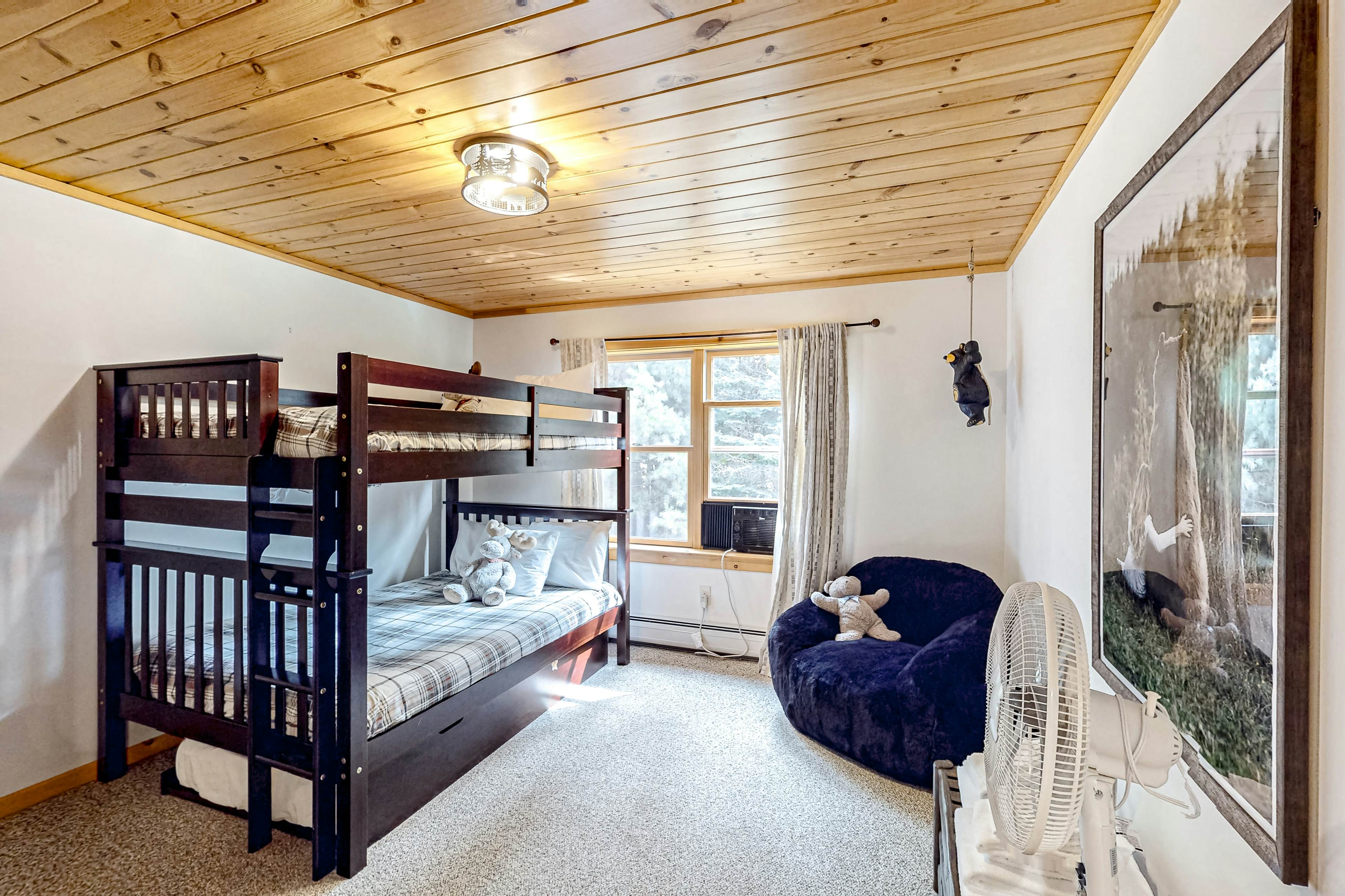 Cozy Bear Mountain Retreat