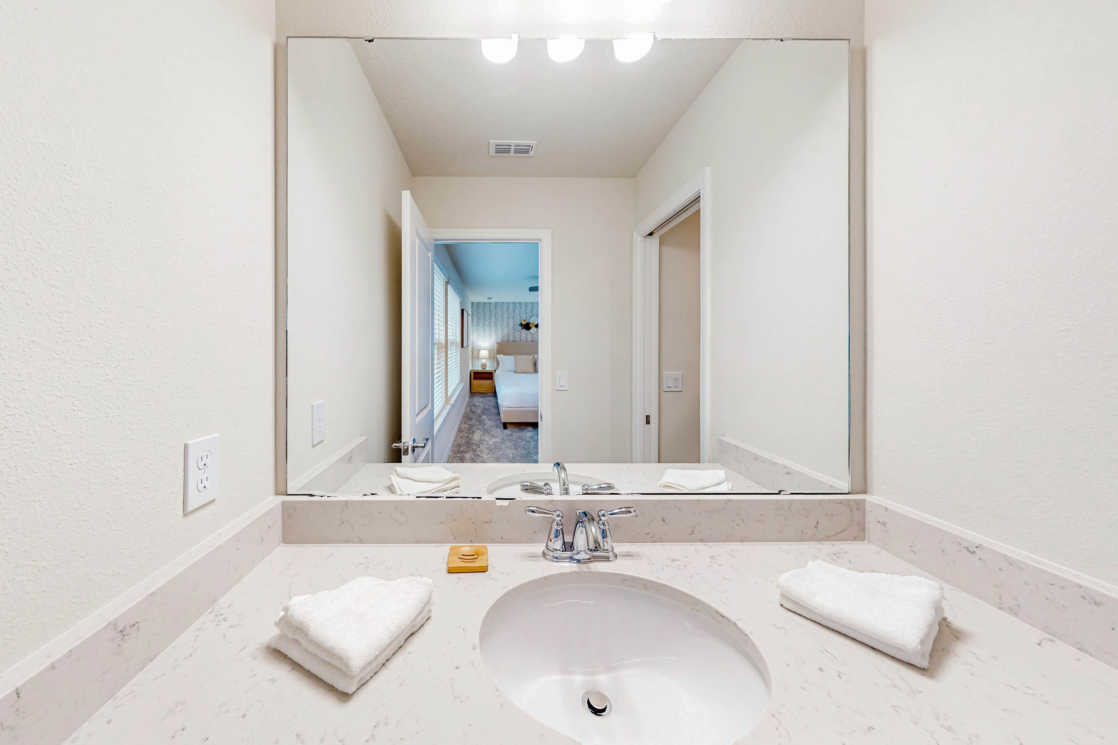 Lana Leisure  -  Windsor Island Resort 