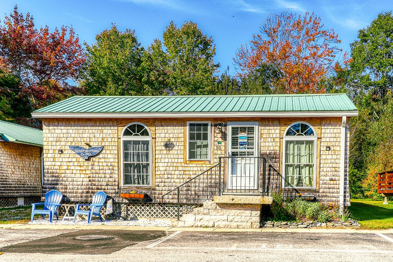 Sandy Bottoms (Shorelands Resort Cottage 10) 2 BD Kennebunk, ME