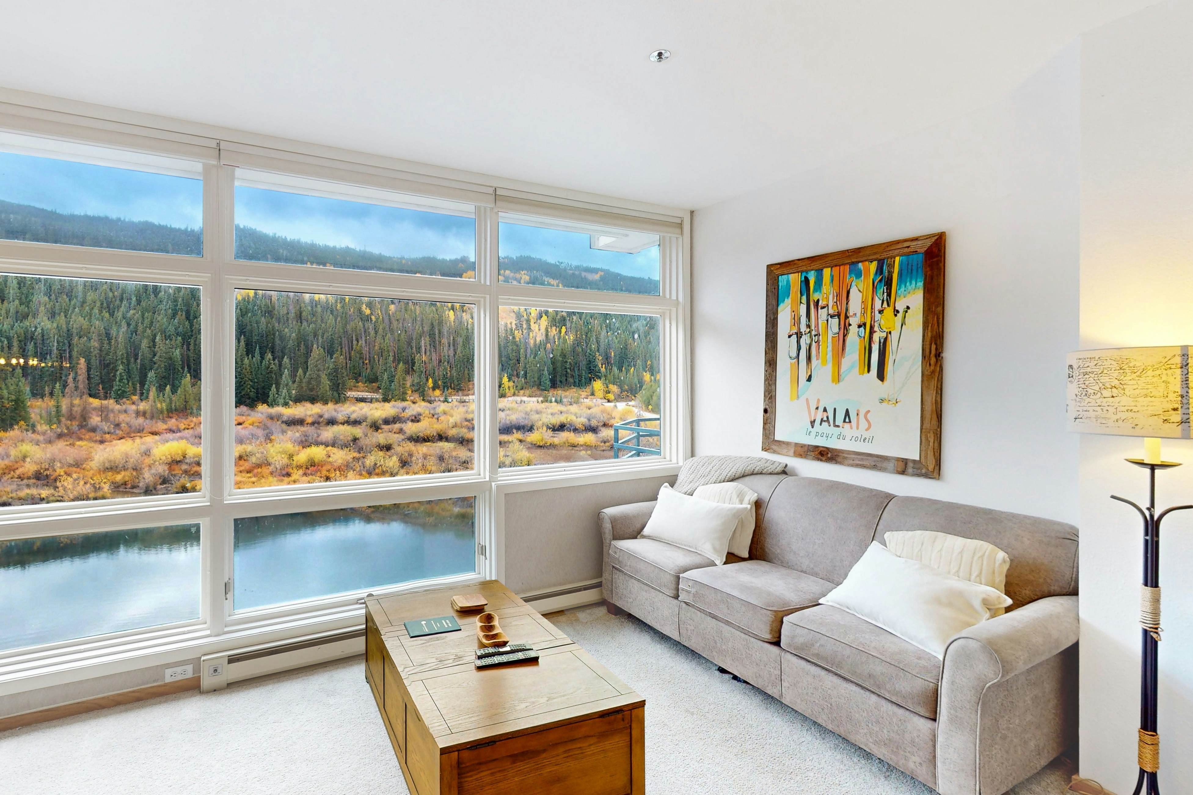 River Bank Lodge 2924