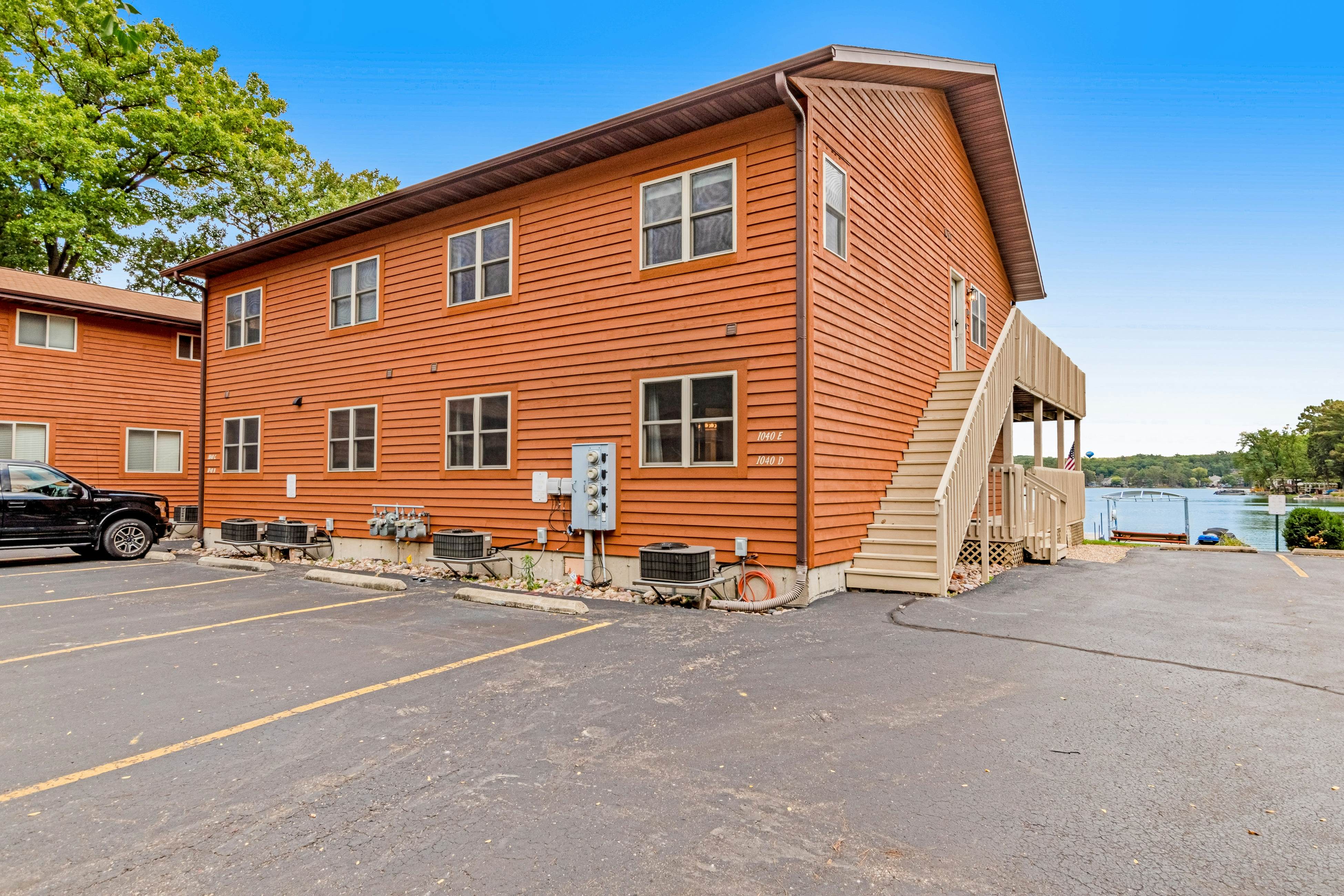 Thunderbird Resort Condo 1040E