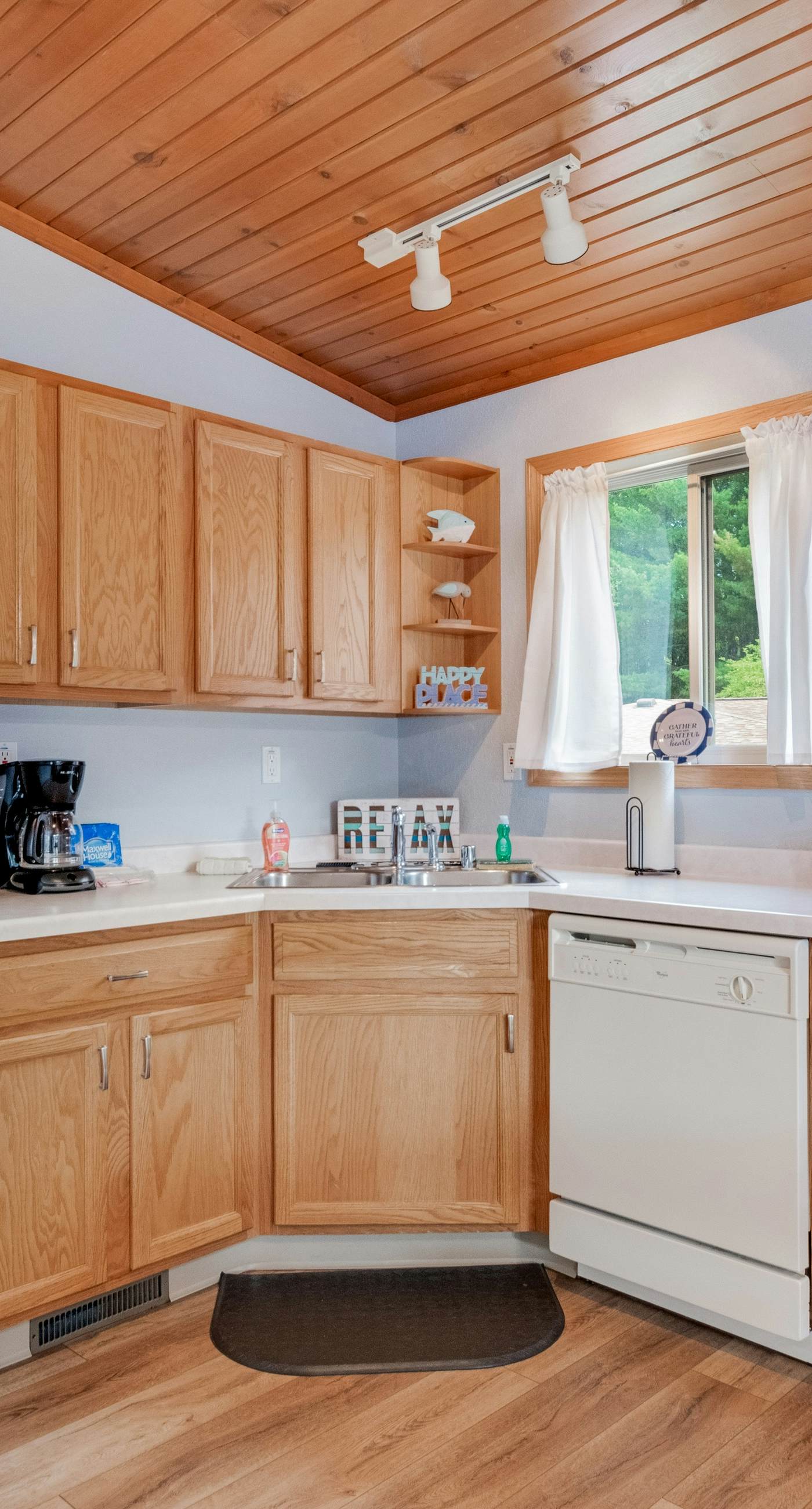 Thunderbird Resort Condo, Unit 1050B