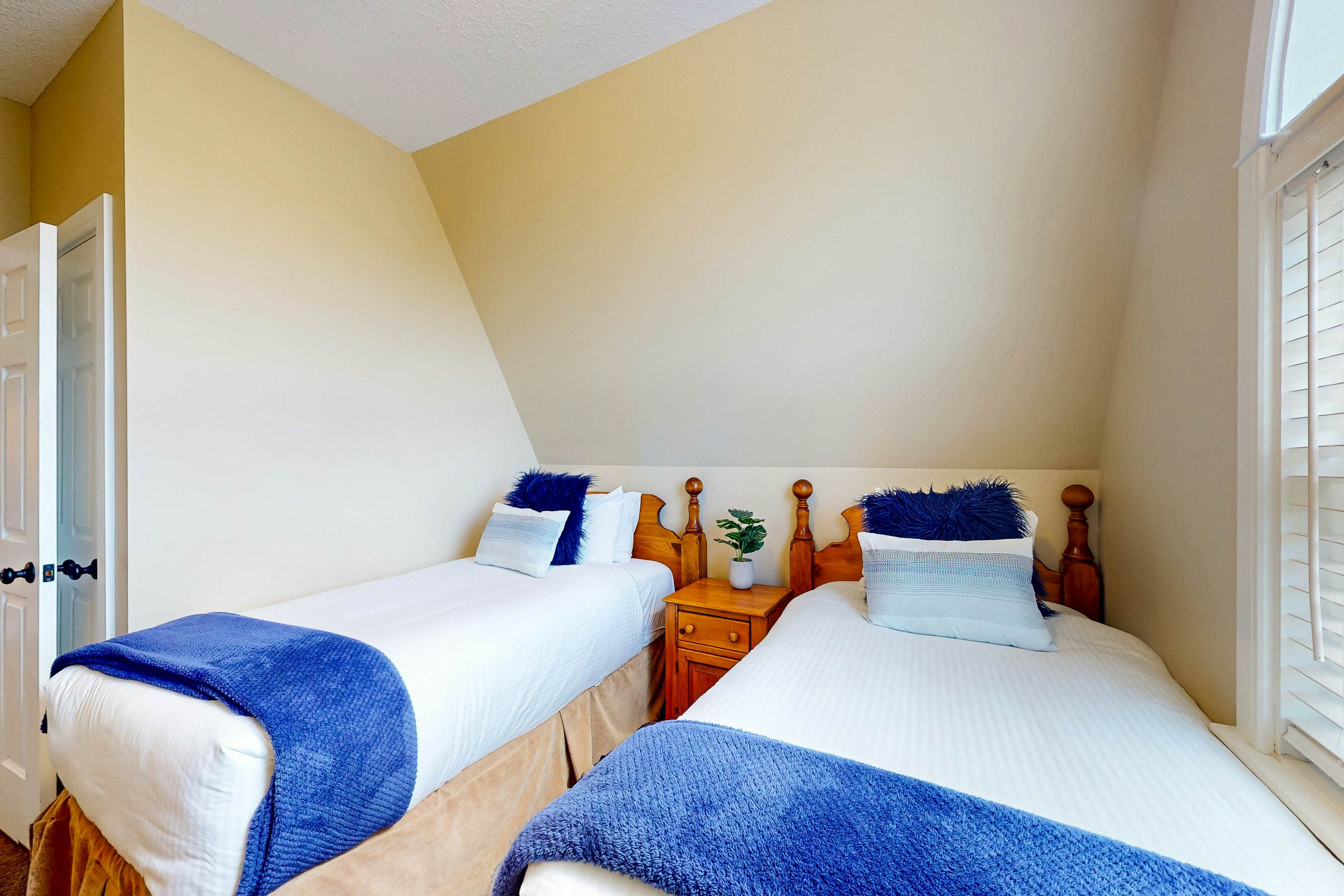 Condo 223 at Snowbridge